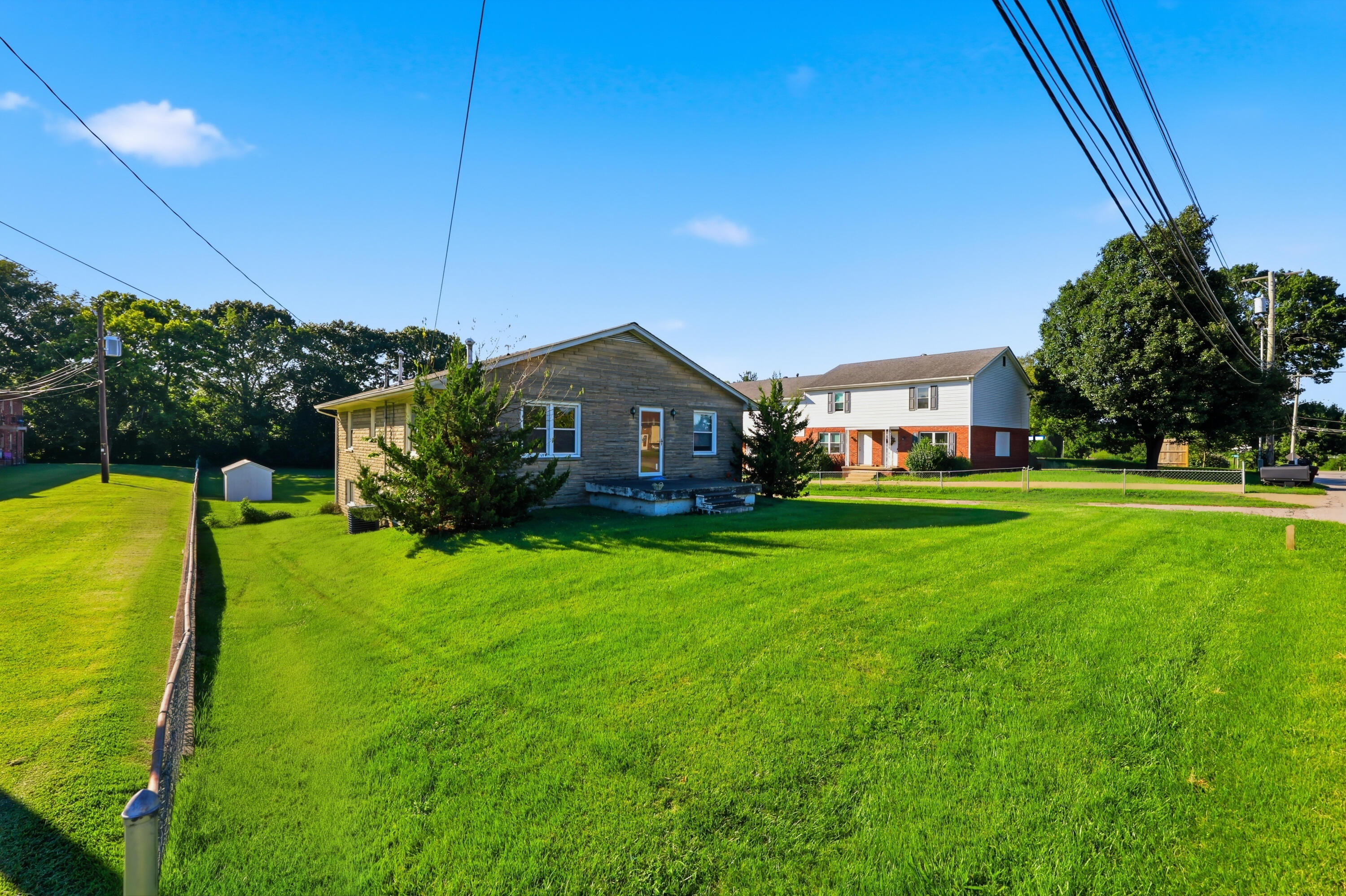 306 Laval Heights Property Photo 37