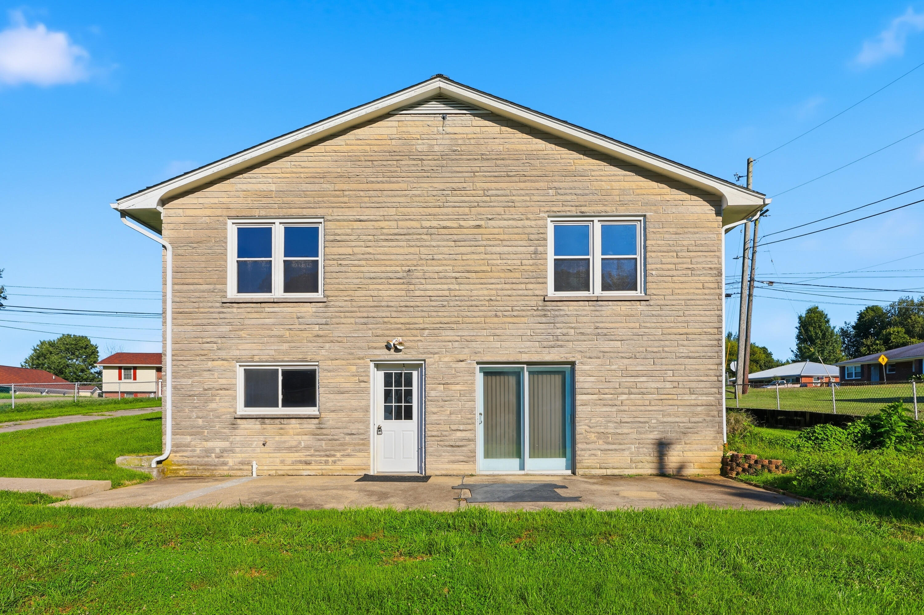 306 Laval Heights Property Photo 40