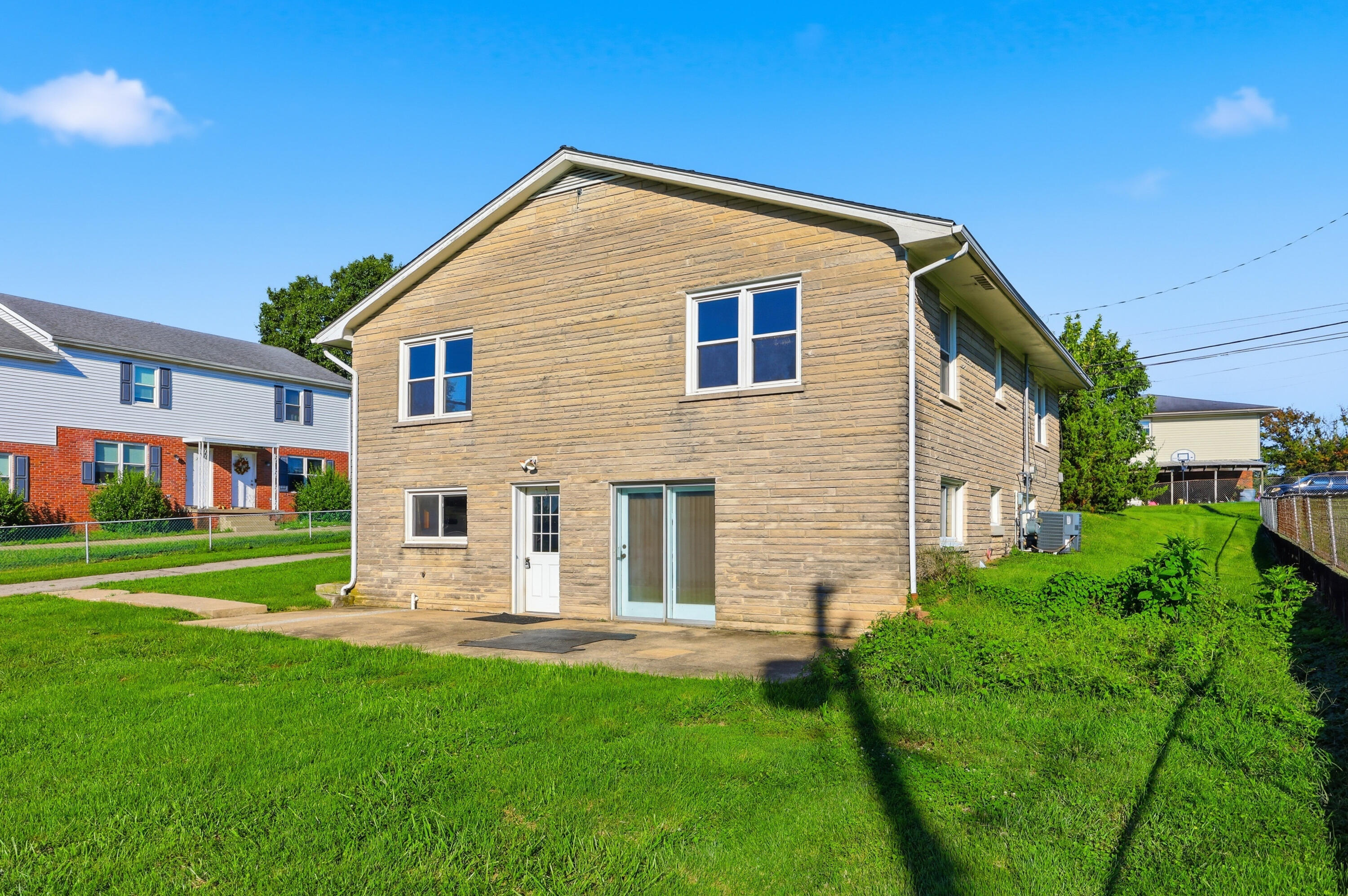 306 Laval Heights Property Photo 42