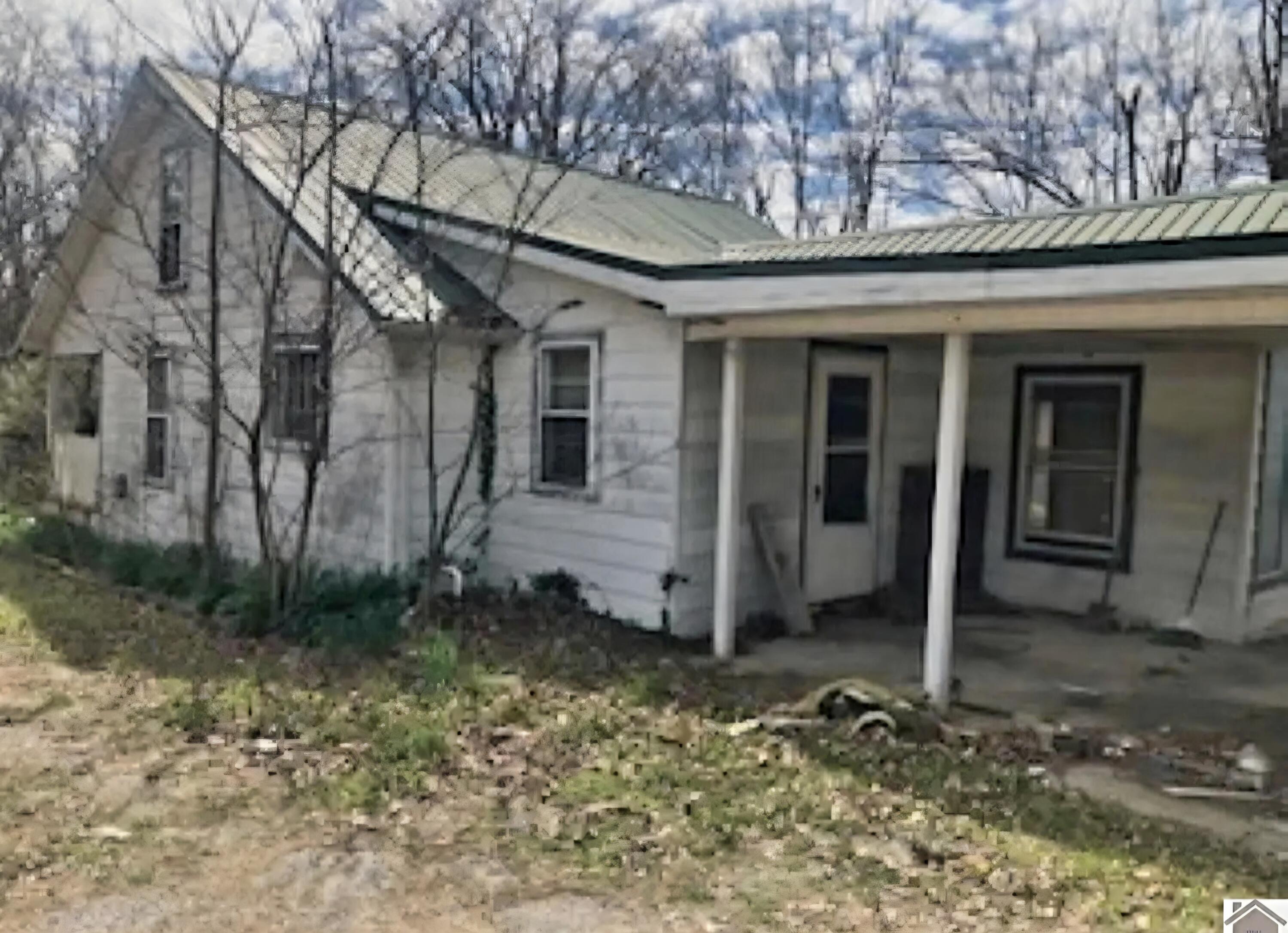 5616 Kentucky 339 Property Photo 2
