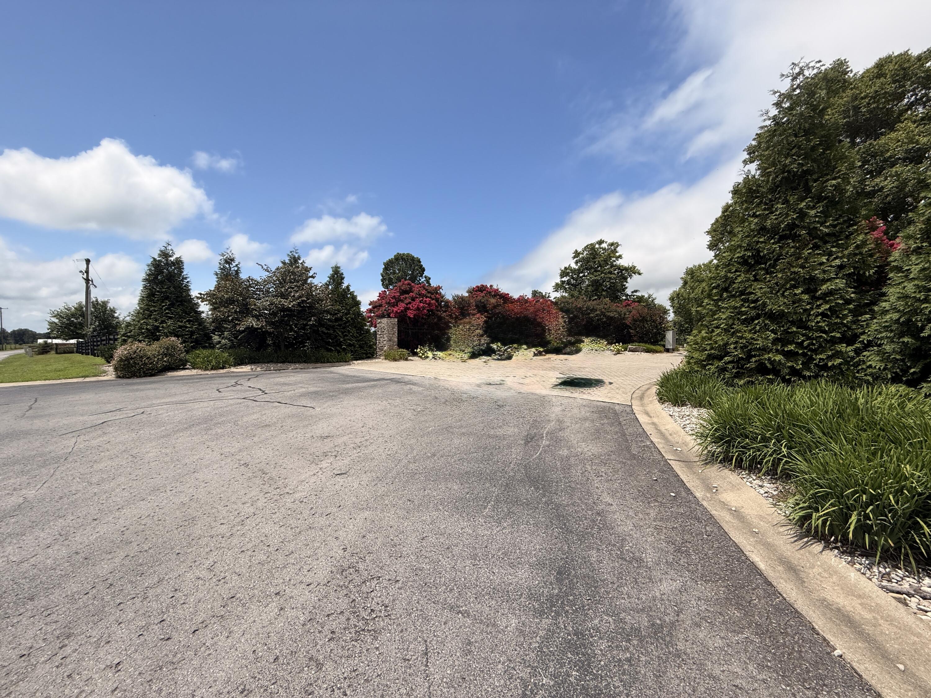 129 Wedge Way Property Photo 6