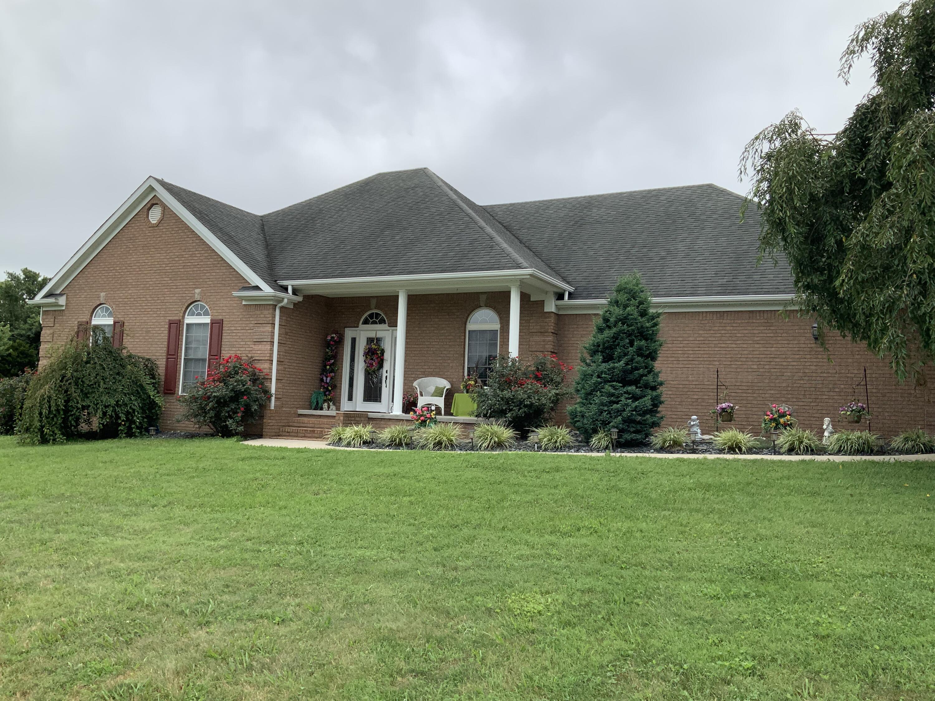 175 Manchester Lane Property Photo 3