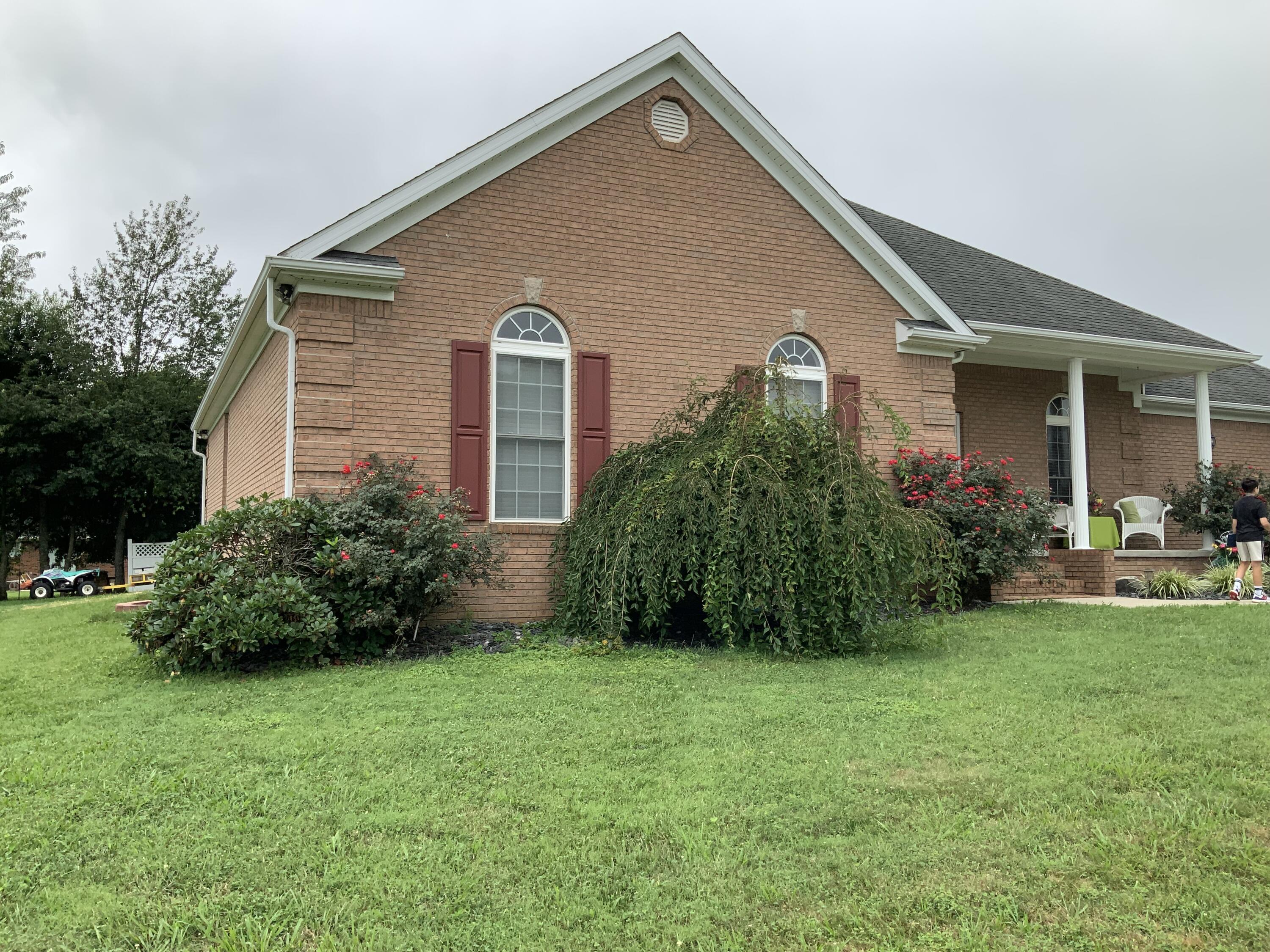 175 Manchester Lane Property Photo 4