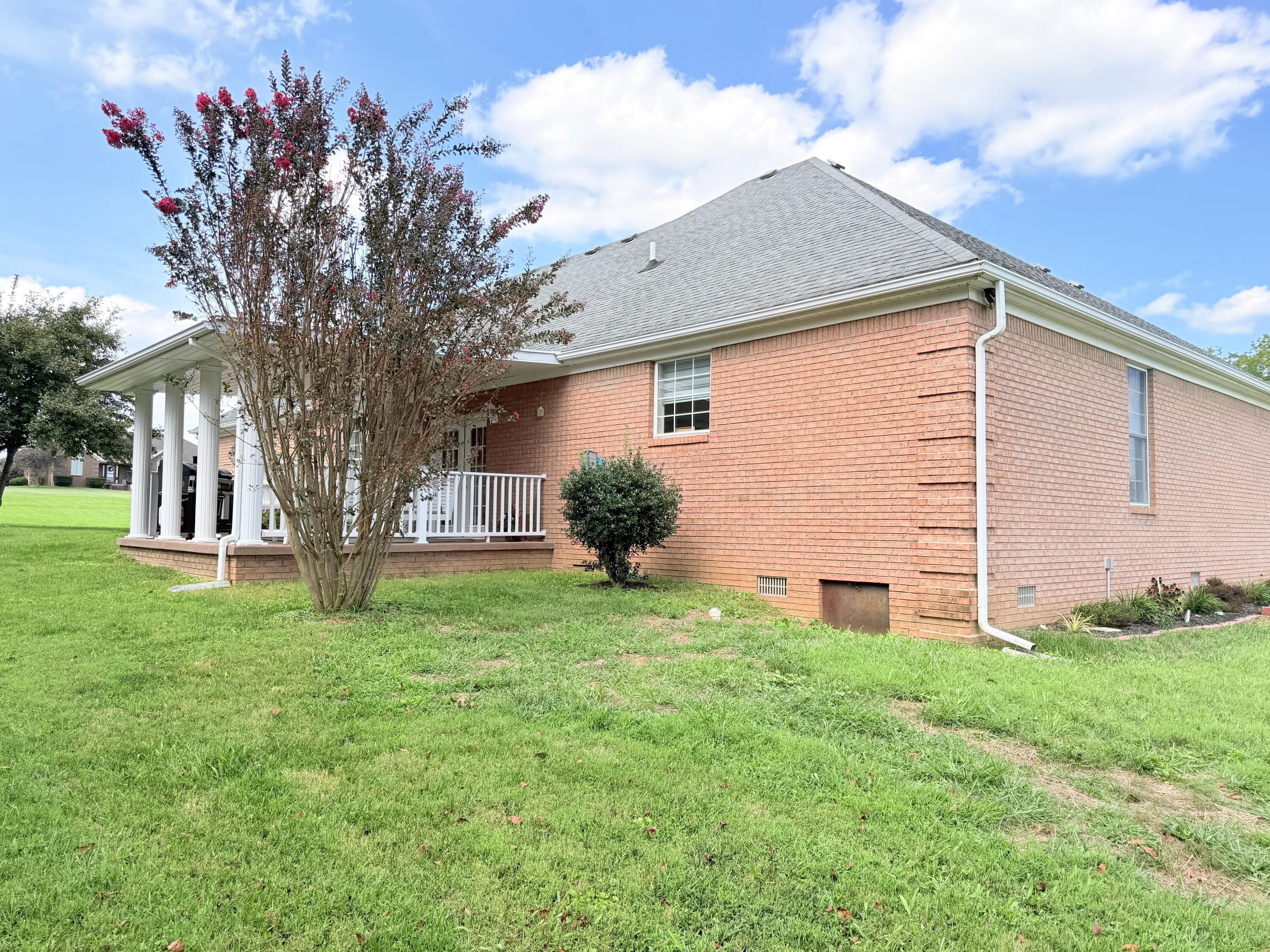 175 Manchester Lane Property Photo 16
