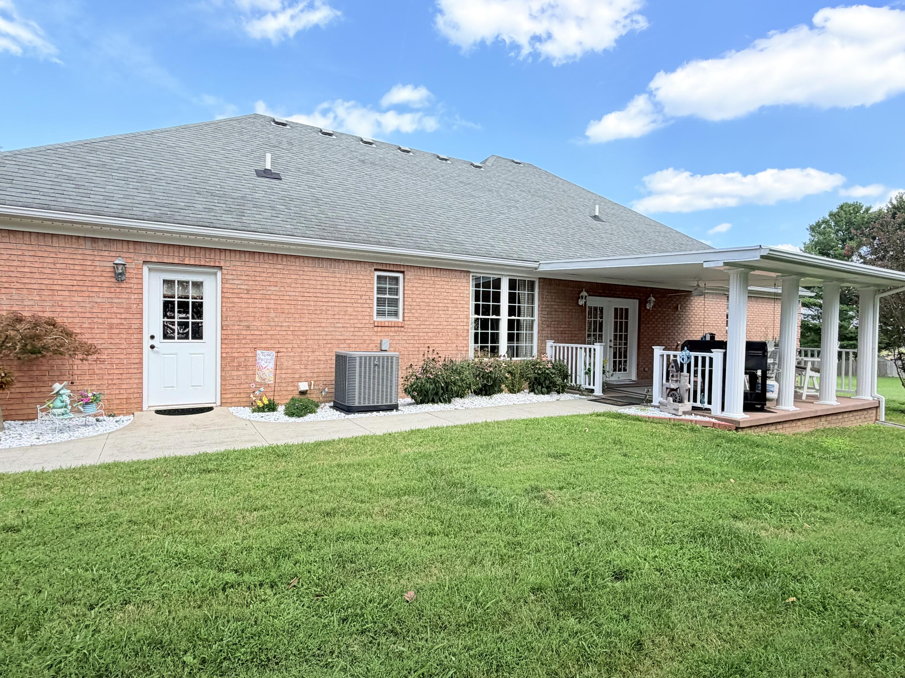 175 Manchester Lane Property Photo 18