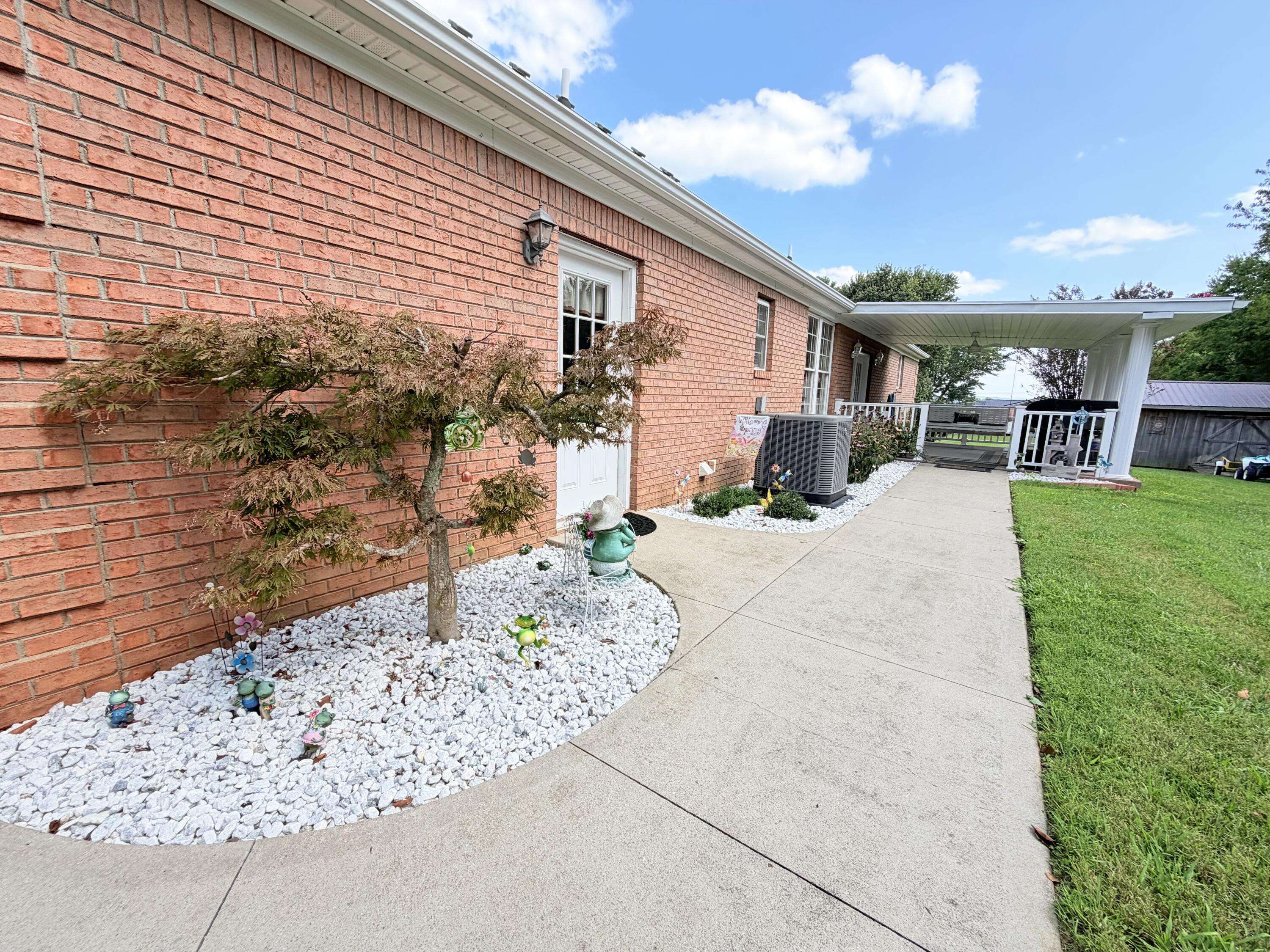 175 Manchester Lane Property Photo 19