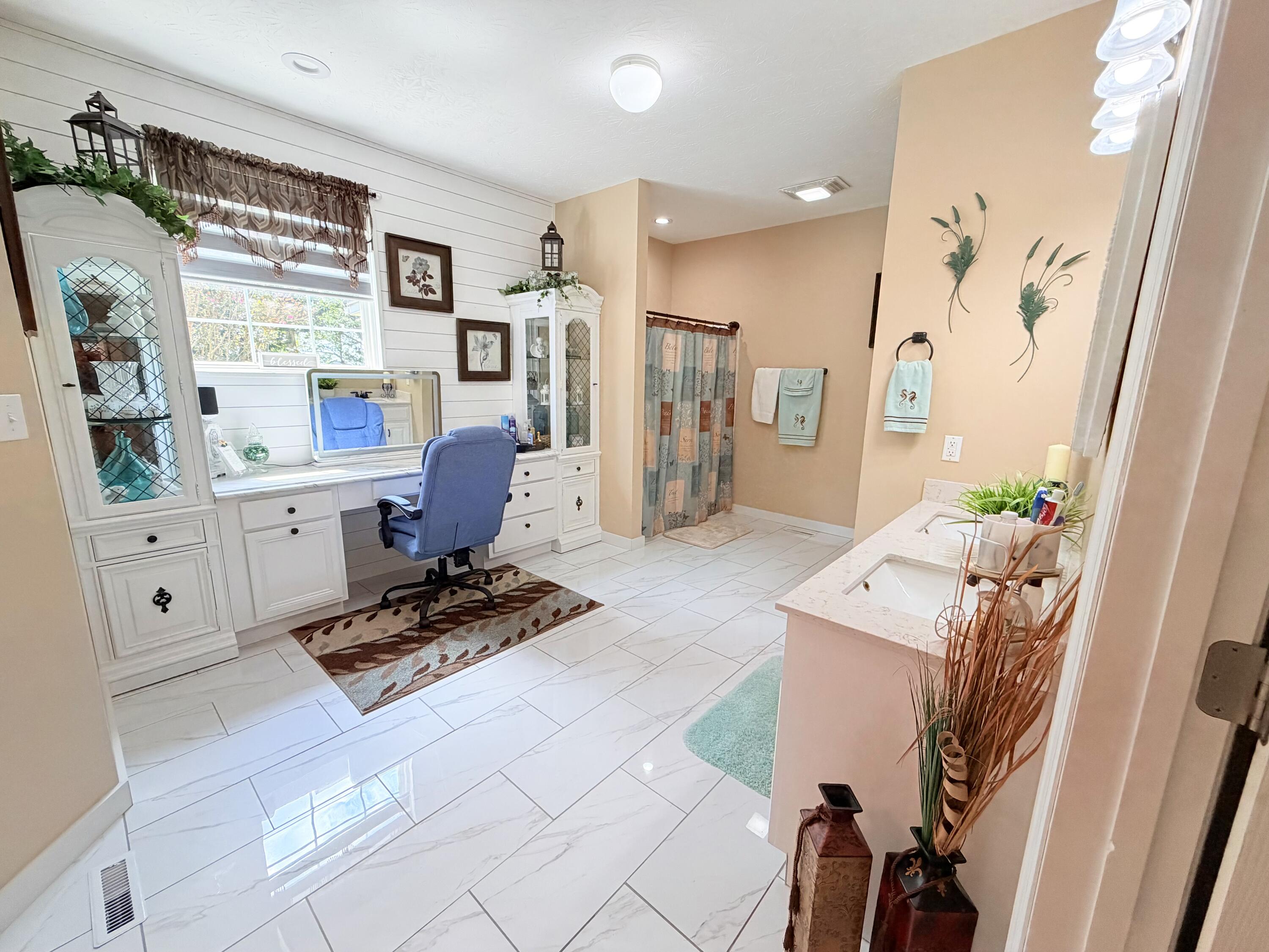 175 Manchester Lane Property Photo 66