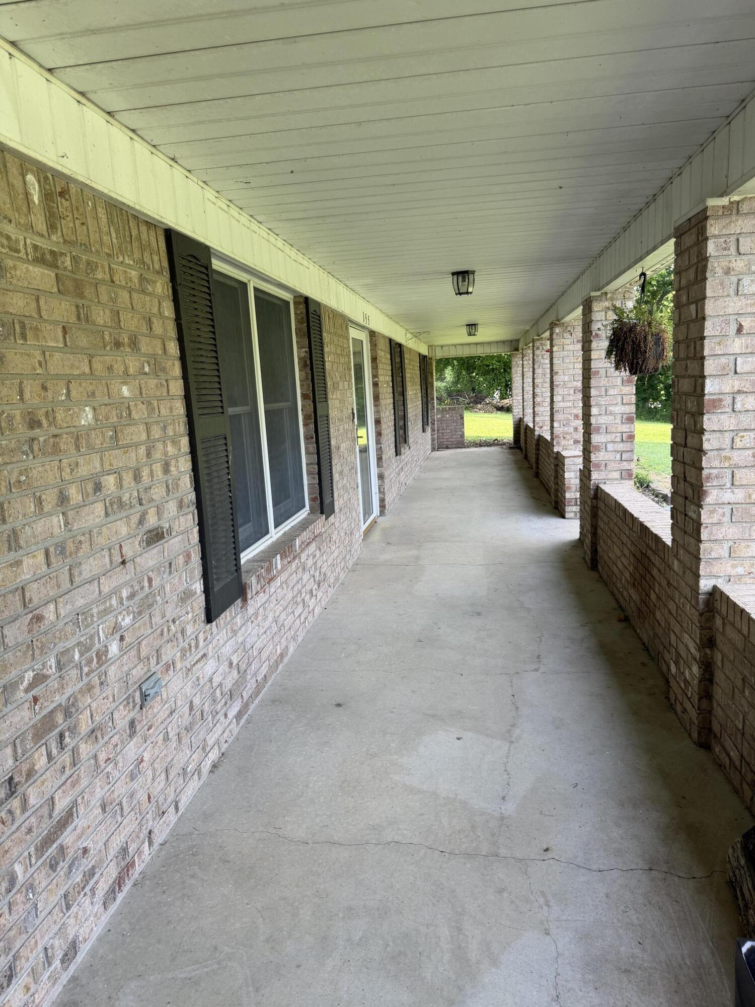 155 Maple Street Property Photo 5
