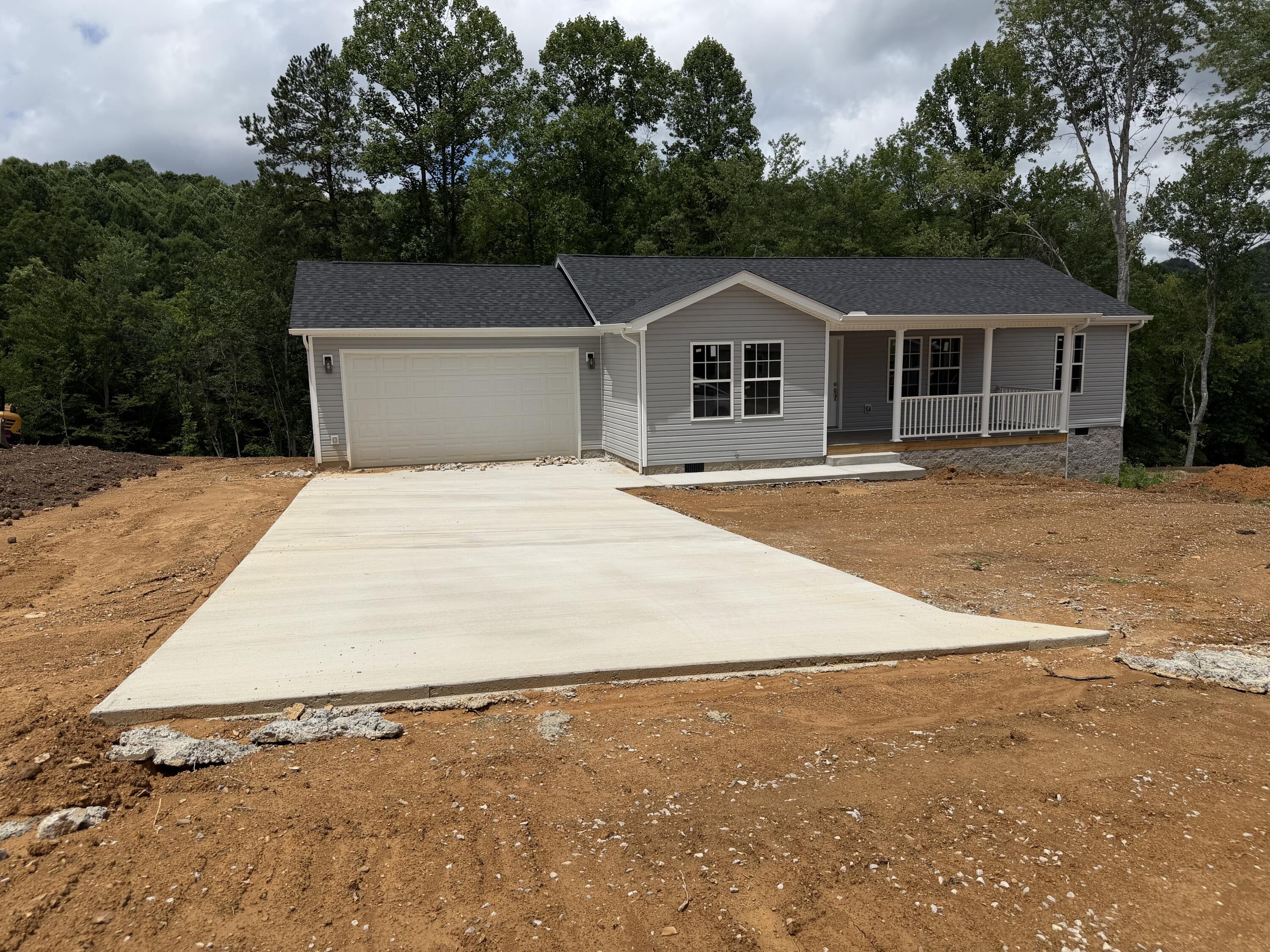 76 Whispering Oaks Lane Property Photo 1