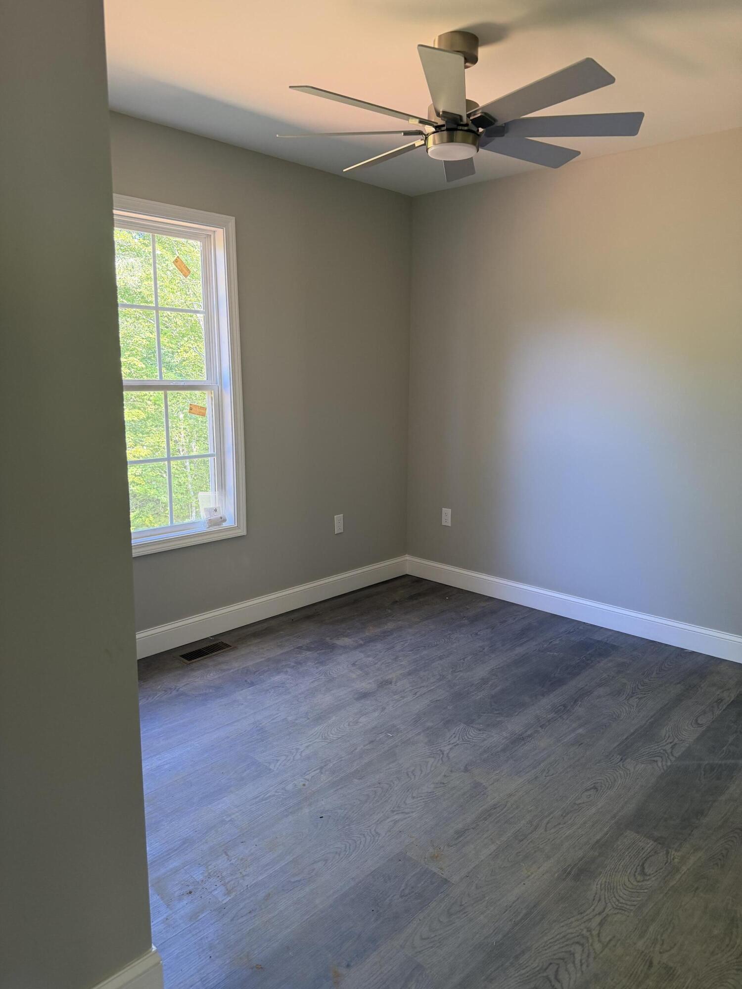 76 Whispering Oaks Lane Property Photo 3