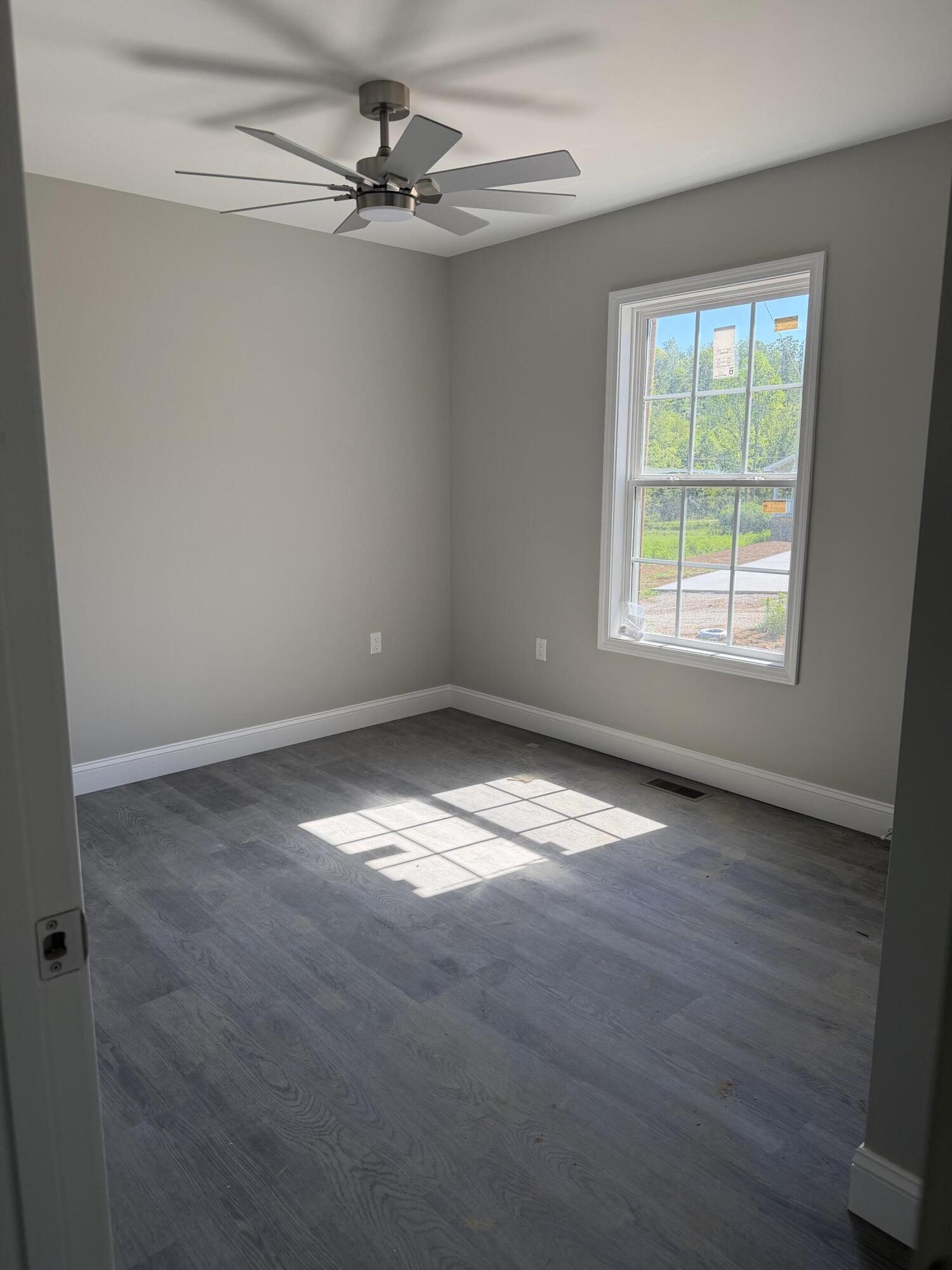 76 Whispering Oaks Lane Property Photo 7