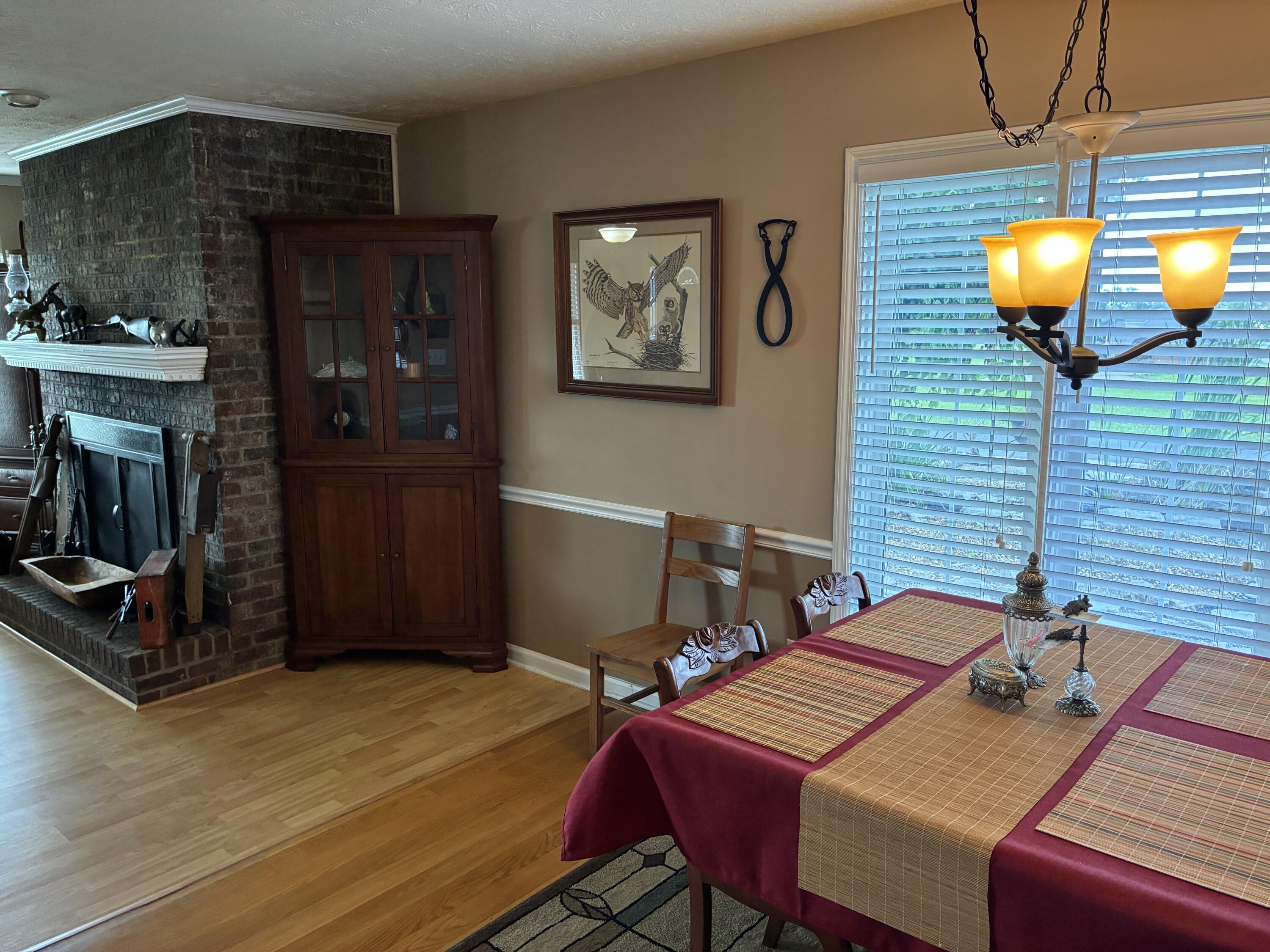 1835 Warwick Road Property Photo 18