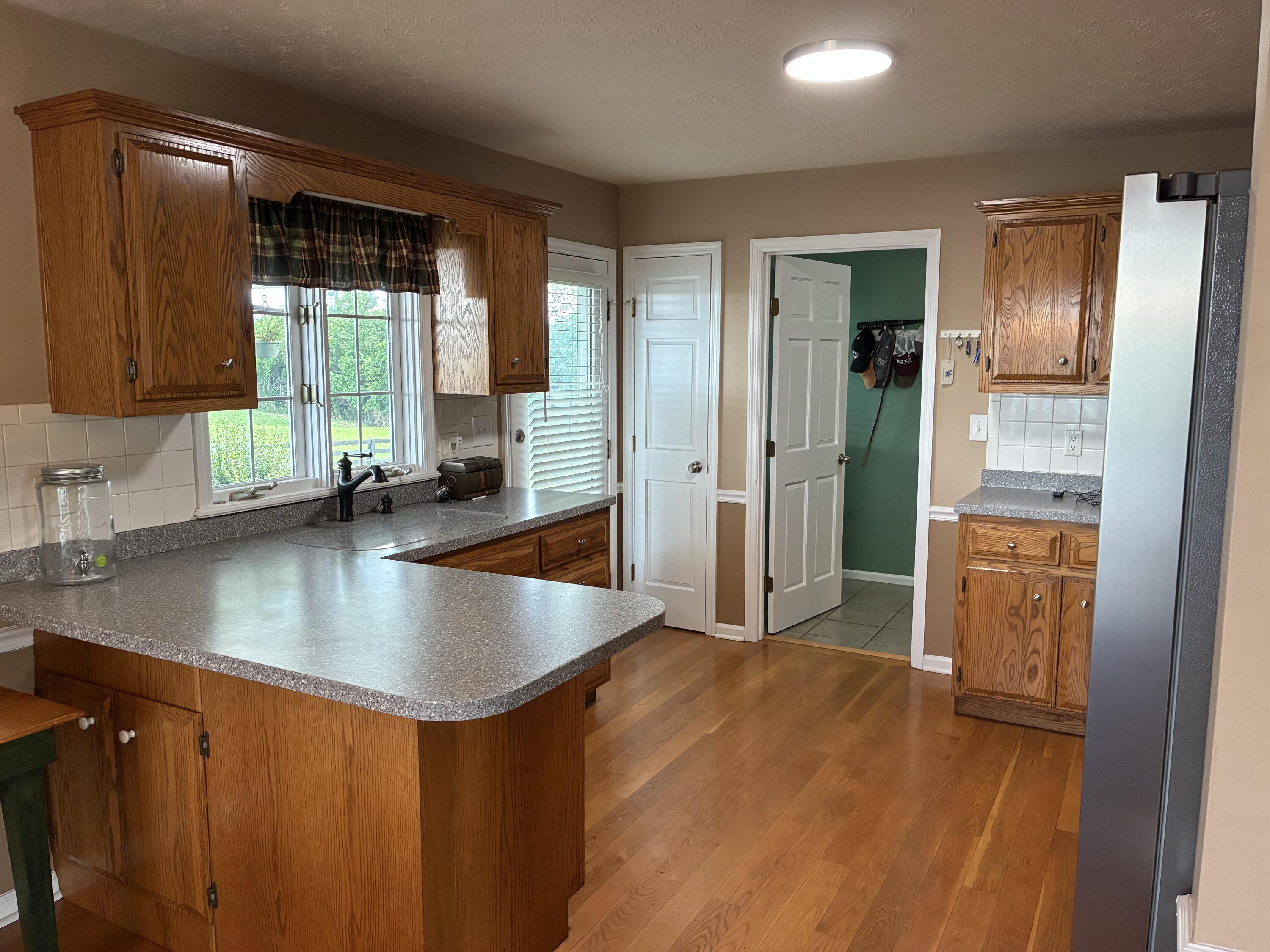 1835 Warwick Road Property Photo 19