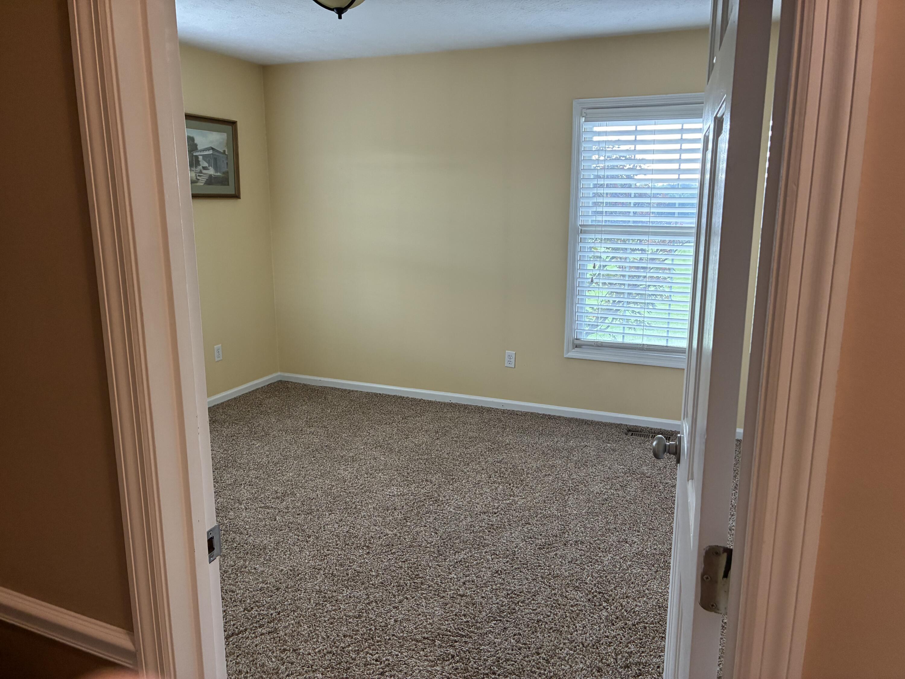 1835 Warwick Road Property Photo 34