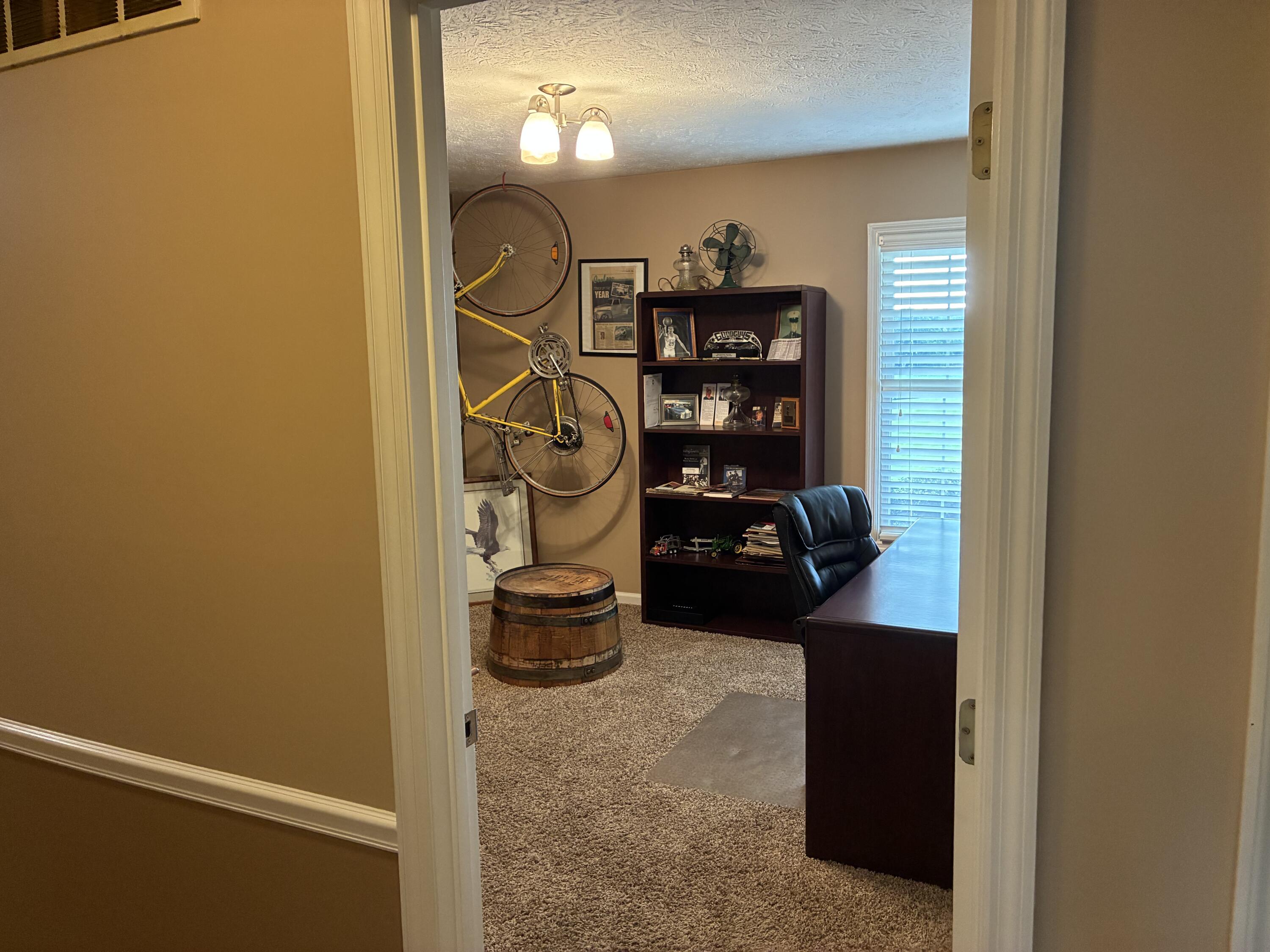 1835 Warwick Road Property Photo 38