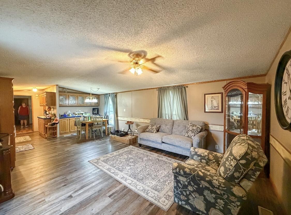 1022 Tom Cat Trail Property Photo 35