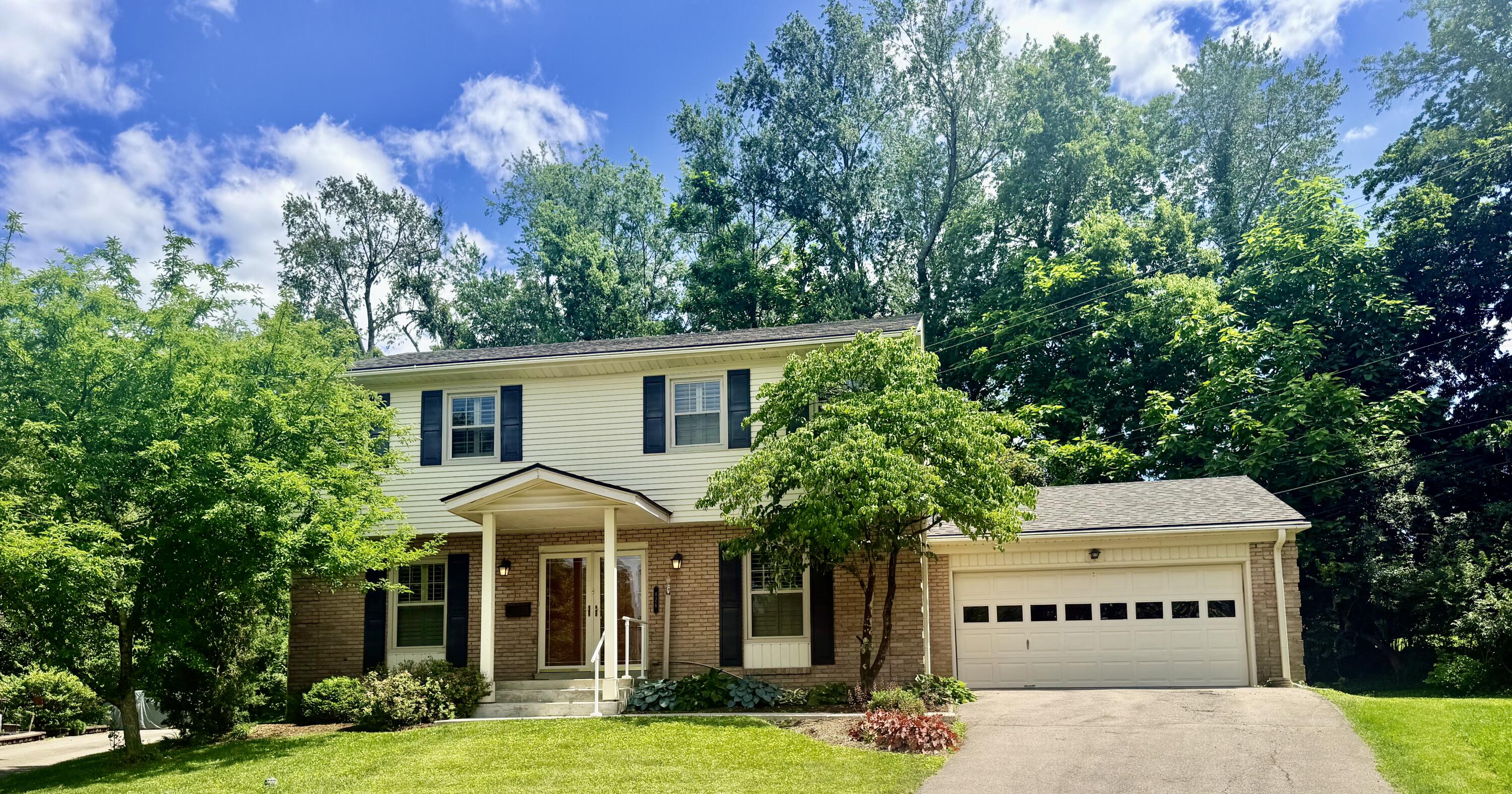 826 Glendover Cove Property Photo 1