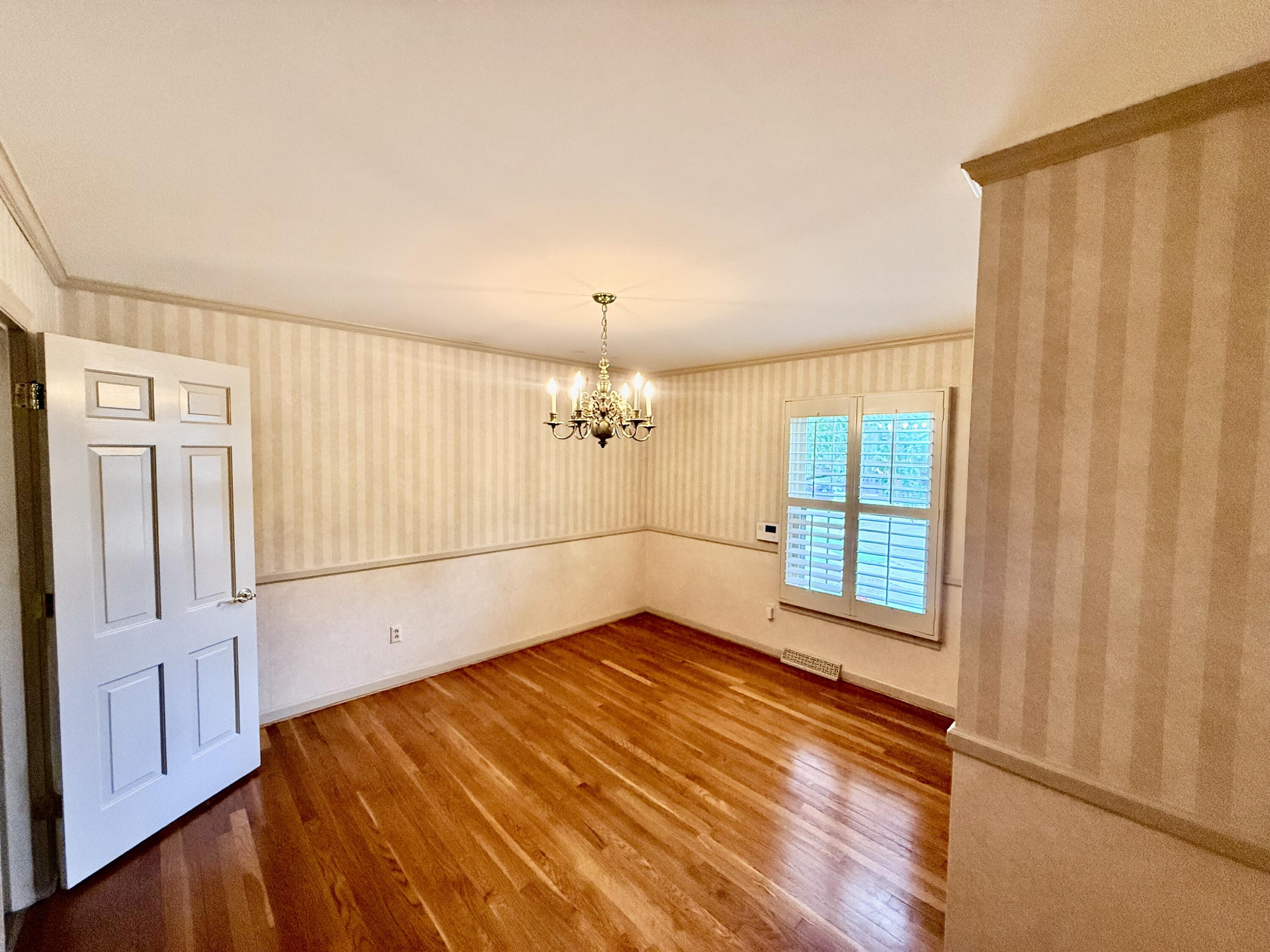 826 Glendover Cove Property Photo 14