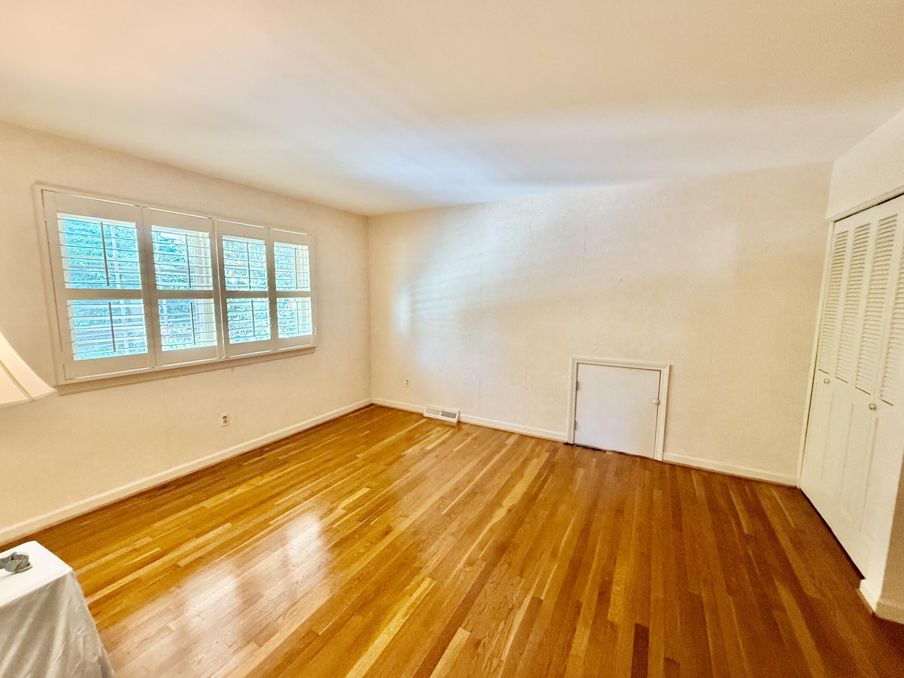 826 Glendover Cove Property Photo 24