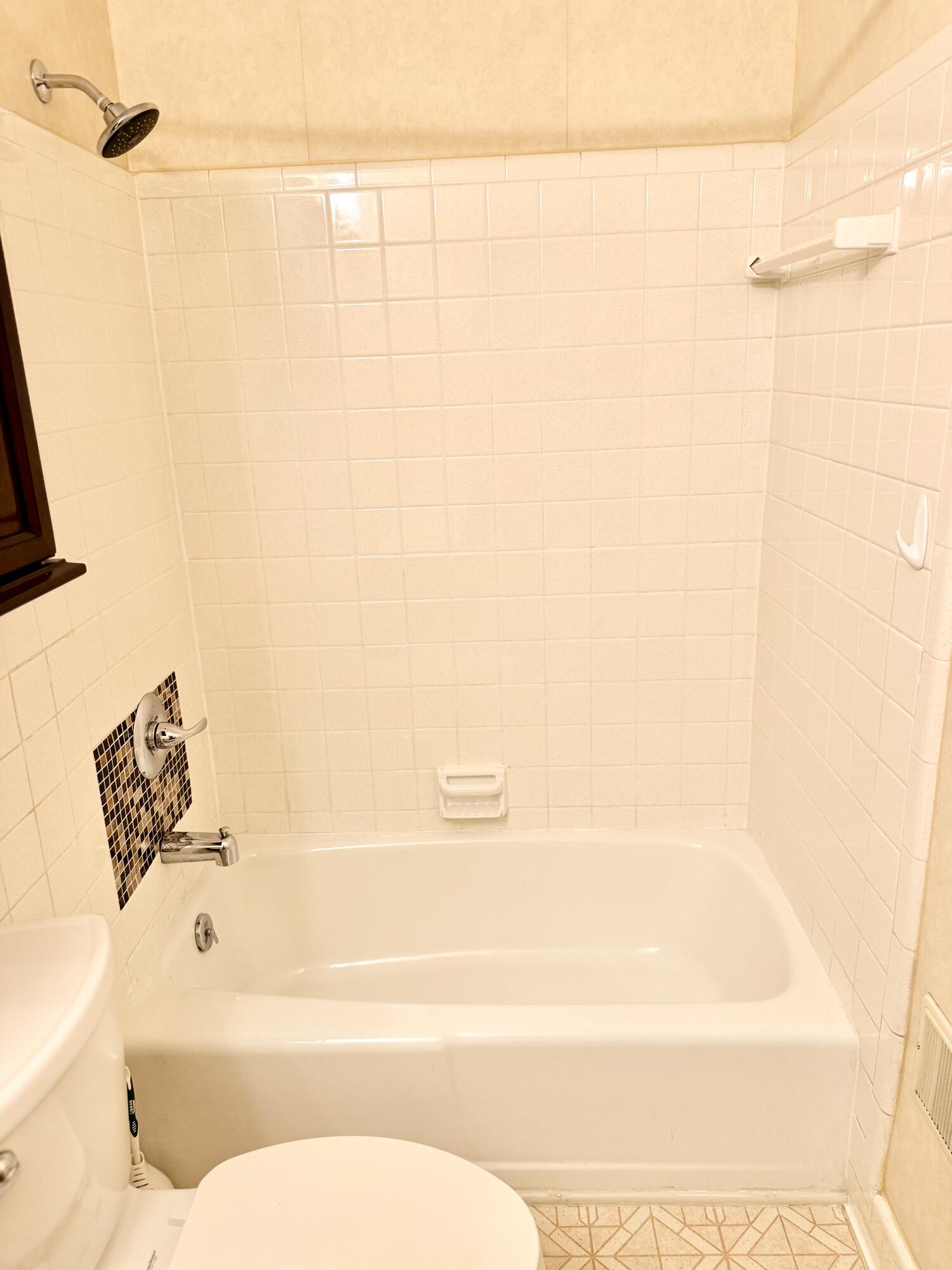 826 Glendover Cove Property Photo 30