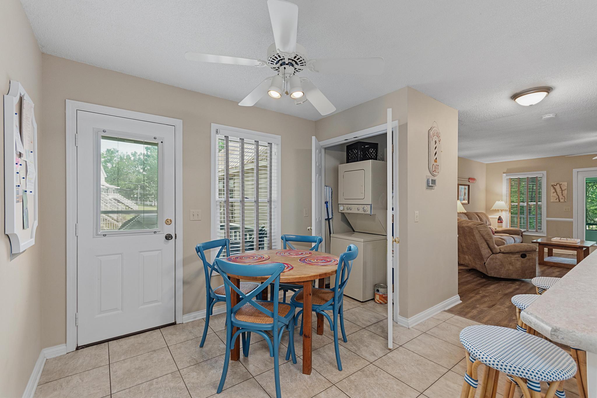 207 Hursthaven Court Property Photo 8