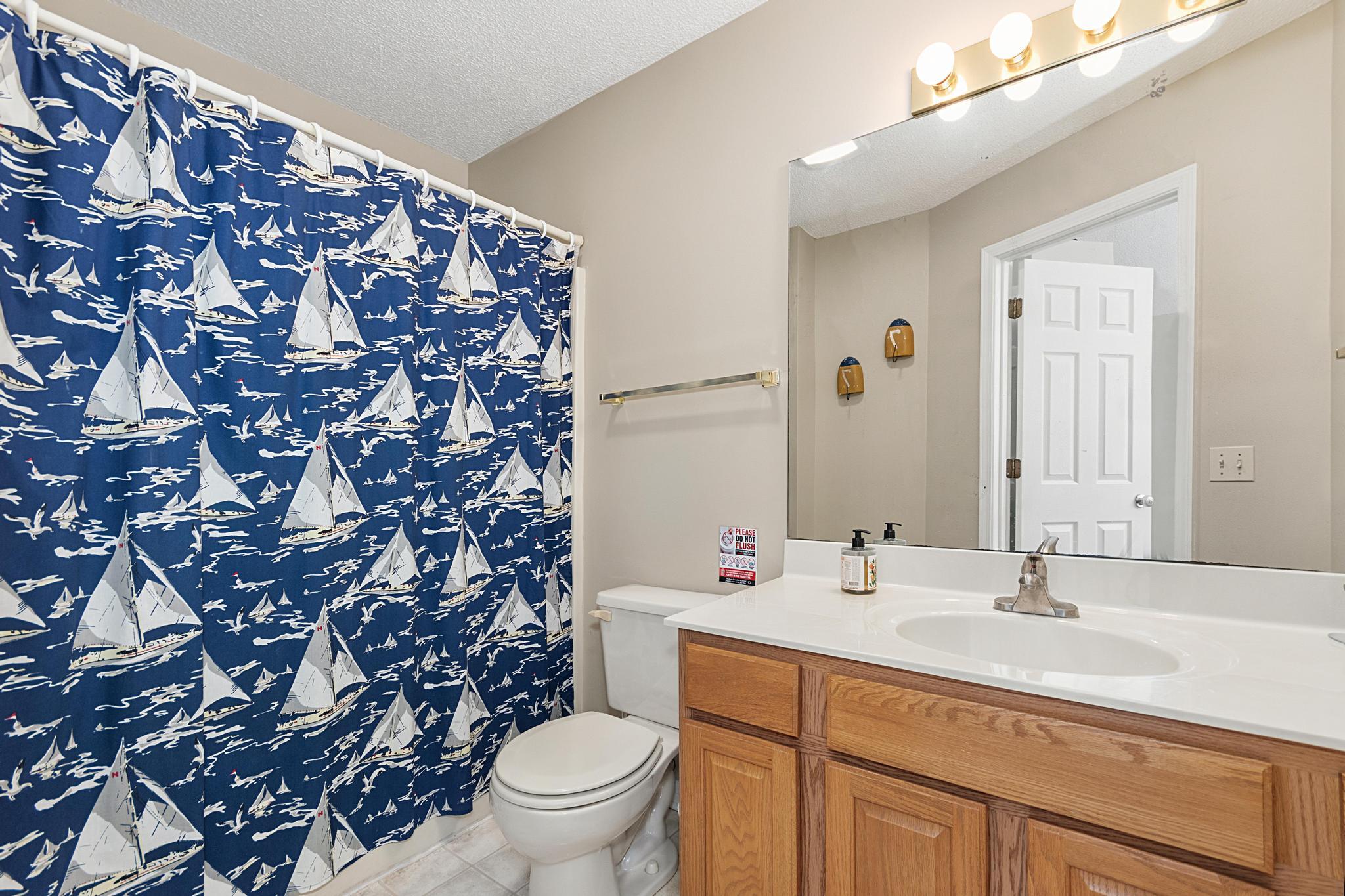 207 Hursthaven Court Property Photo 20