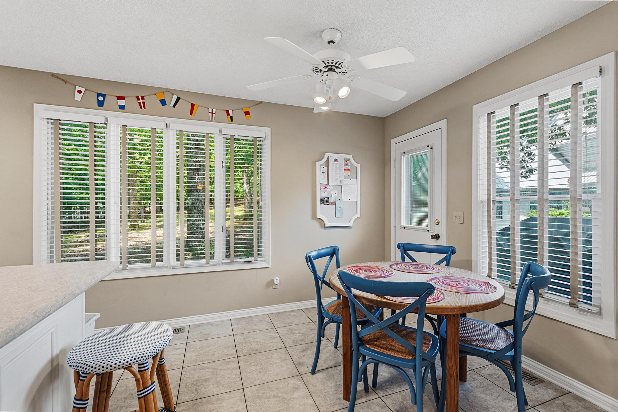 207 Hursthaven Court Property Photo 23