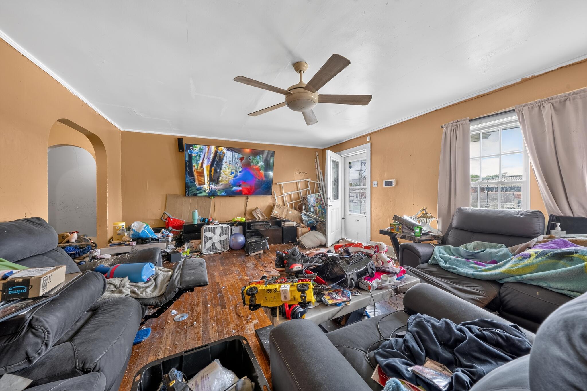 420 W 16th Street Property Photo 10