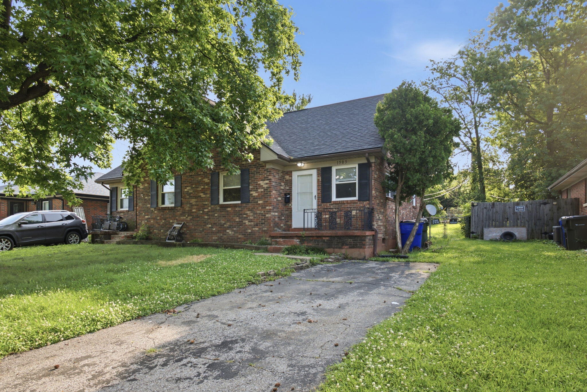 1503 Roanoke Road Property Photo 5