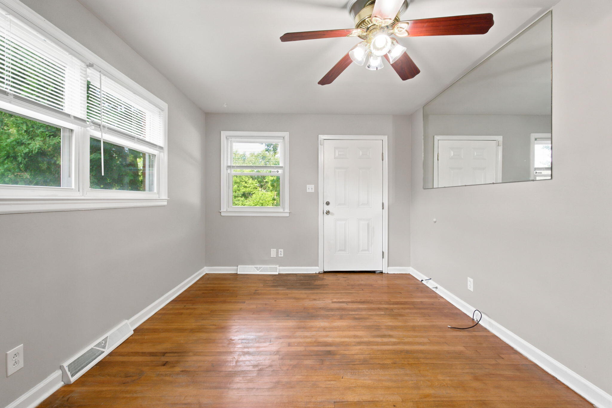 1503 Roanoke Road Property Photo 7