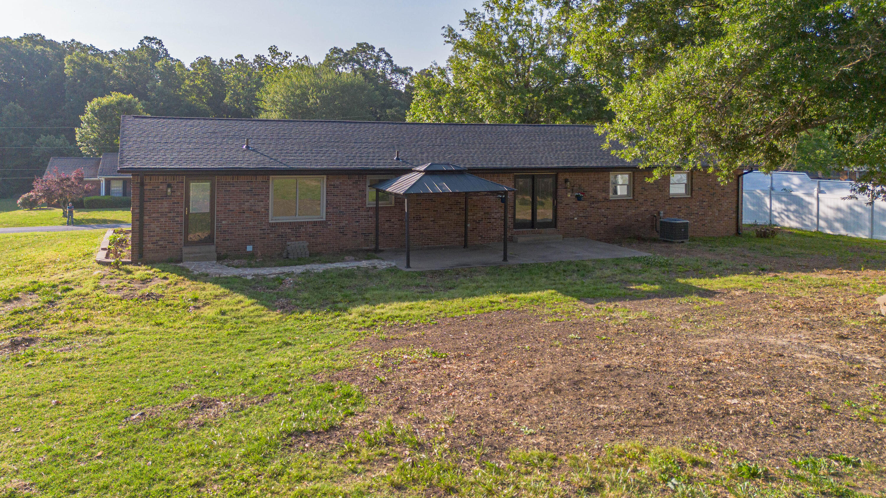 3929 Cleary Drive Property Photo 3