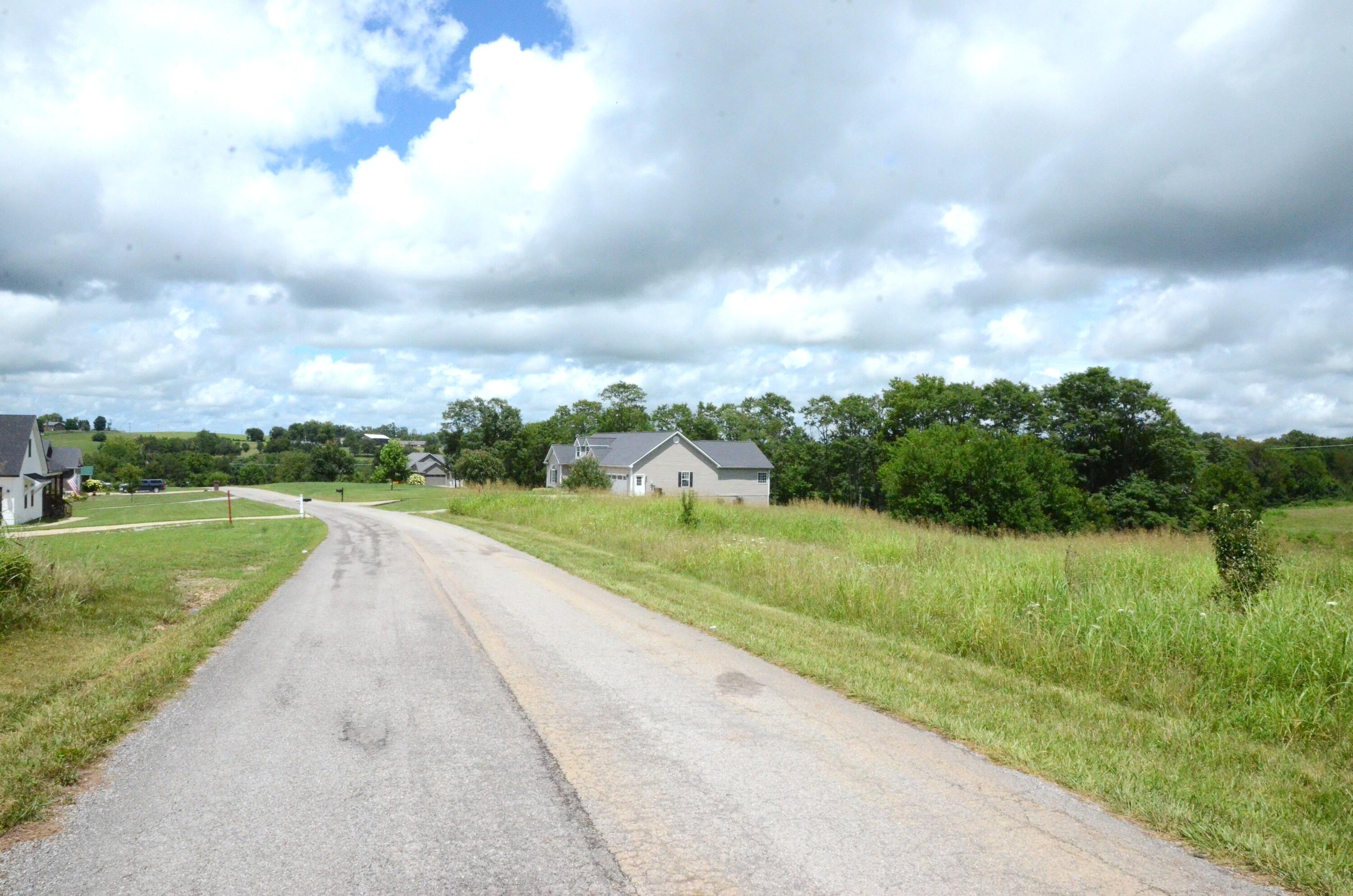 13 Woodridge Drive Property Photo 2