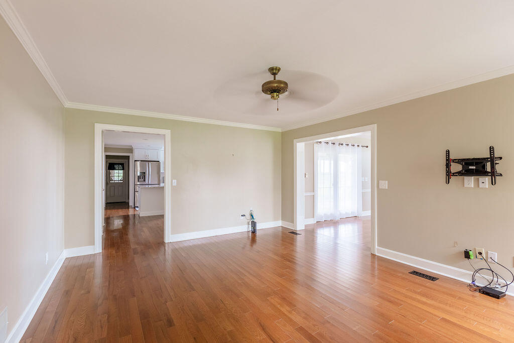 121 Glascock Drive Property Photo 16