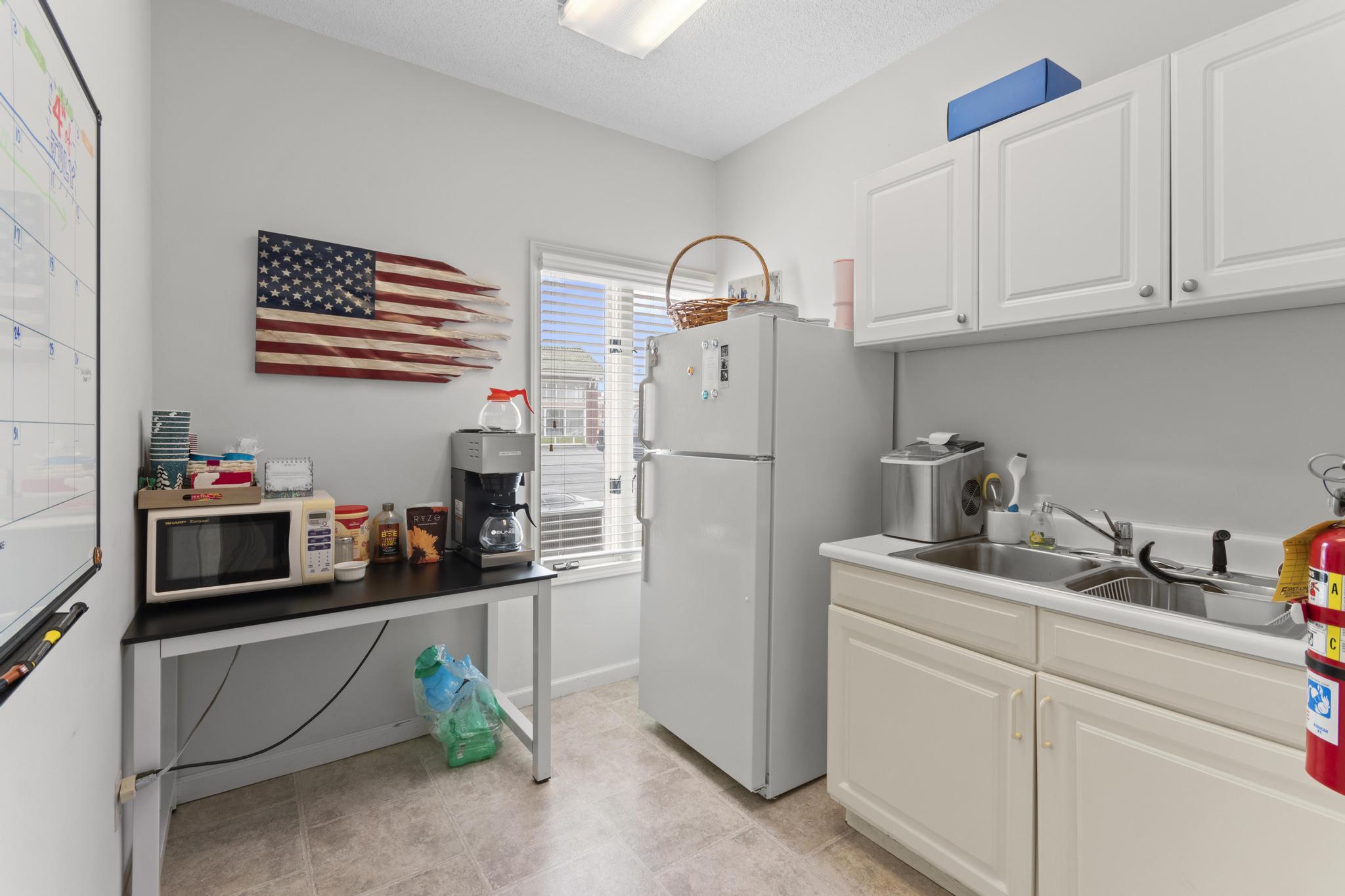 1114 Broadway Street Property Photo 17