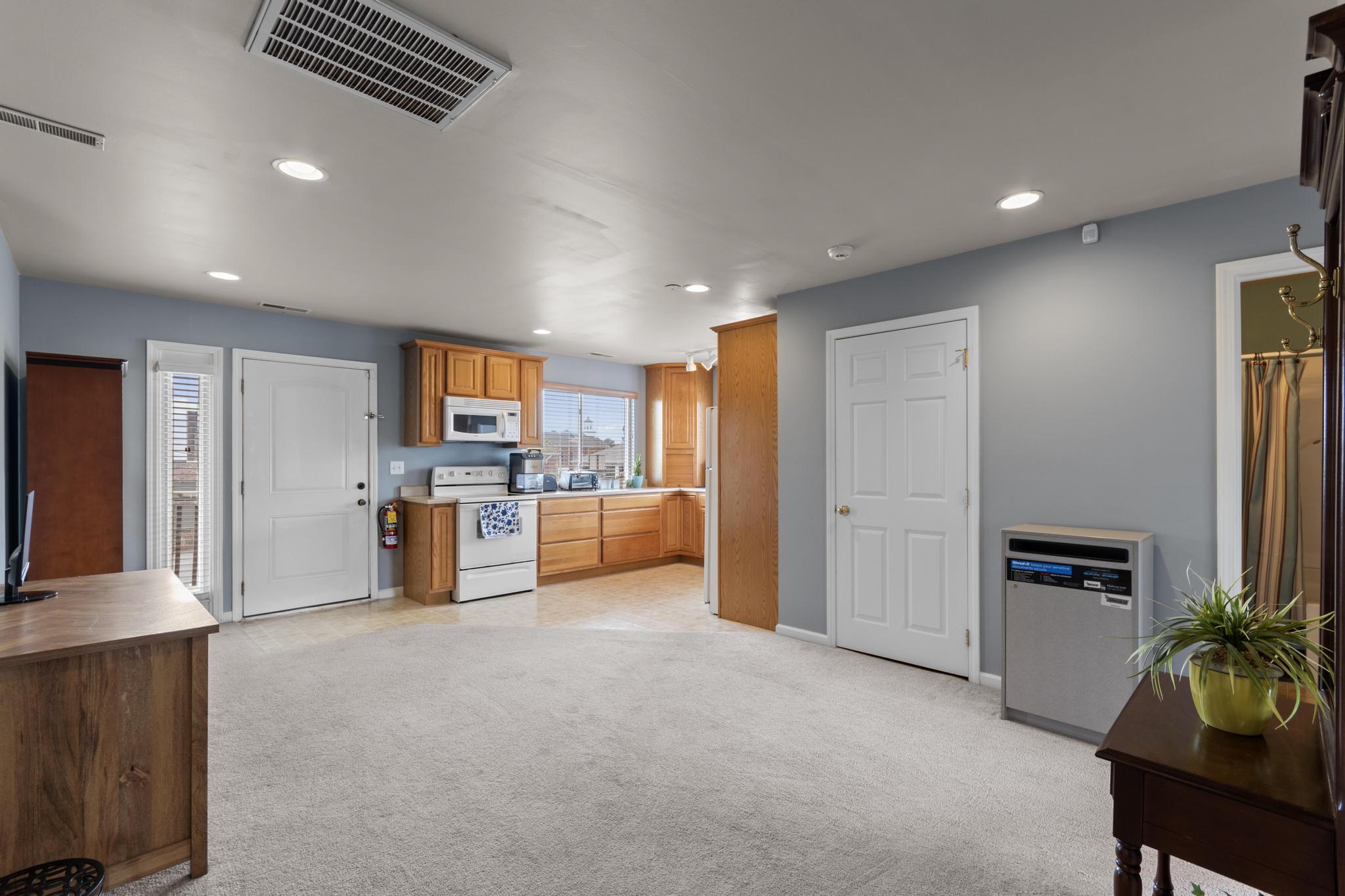 1114 Broadway Street Property Photo 26