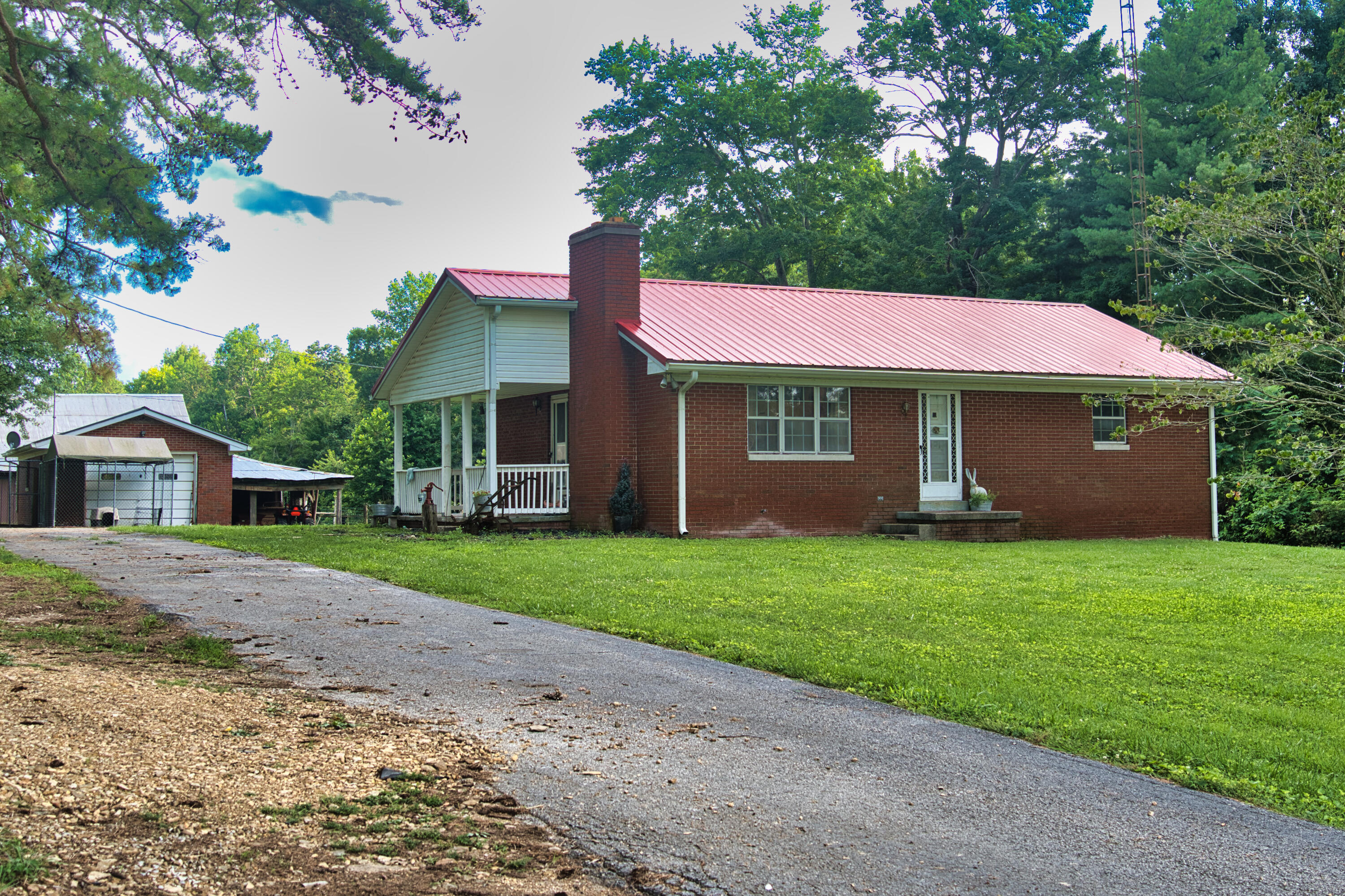 1321 Ky-80 Property Photo 1