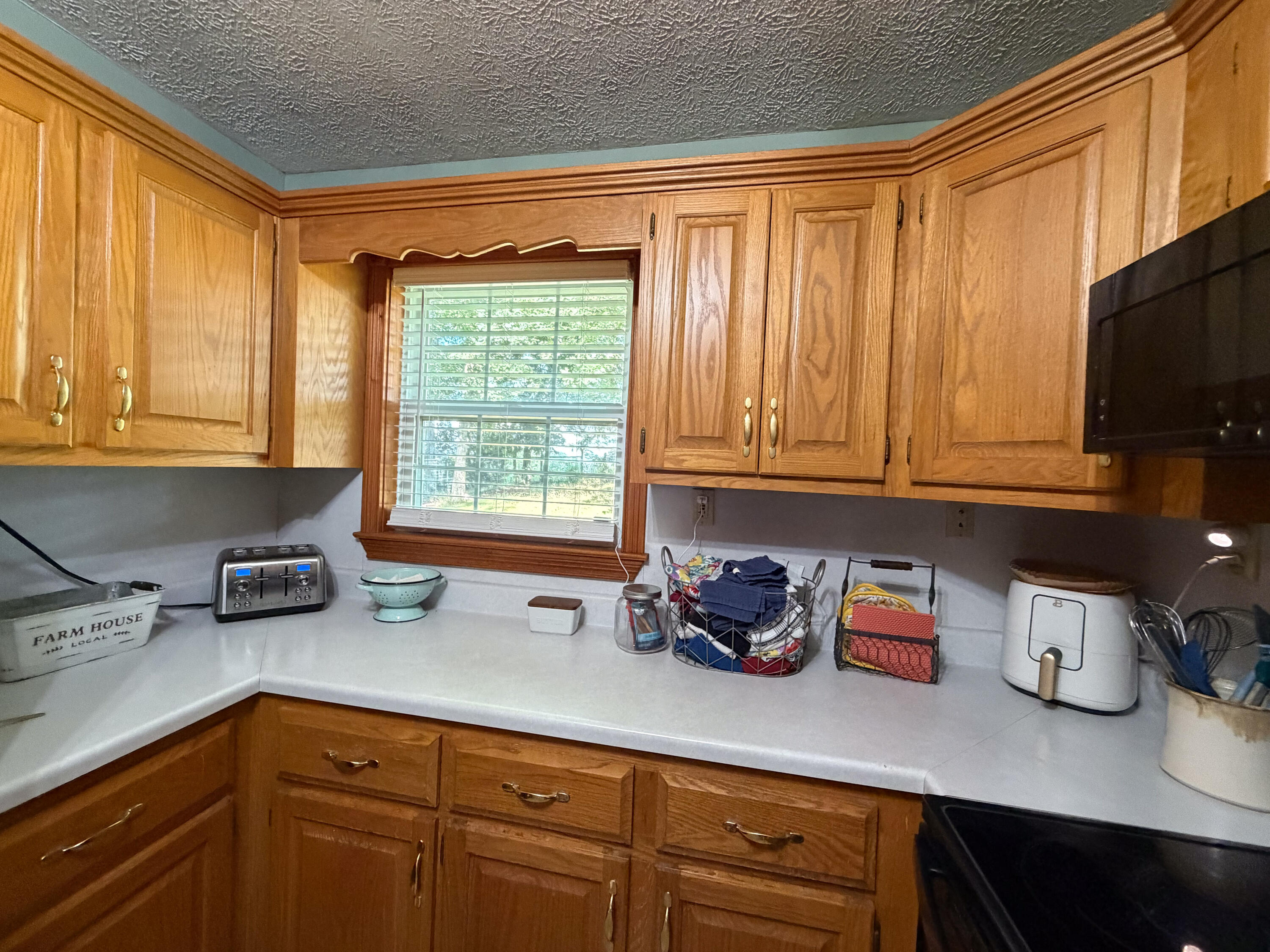 285 Von Linger Lane Property Photo 8