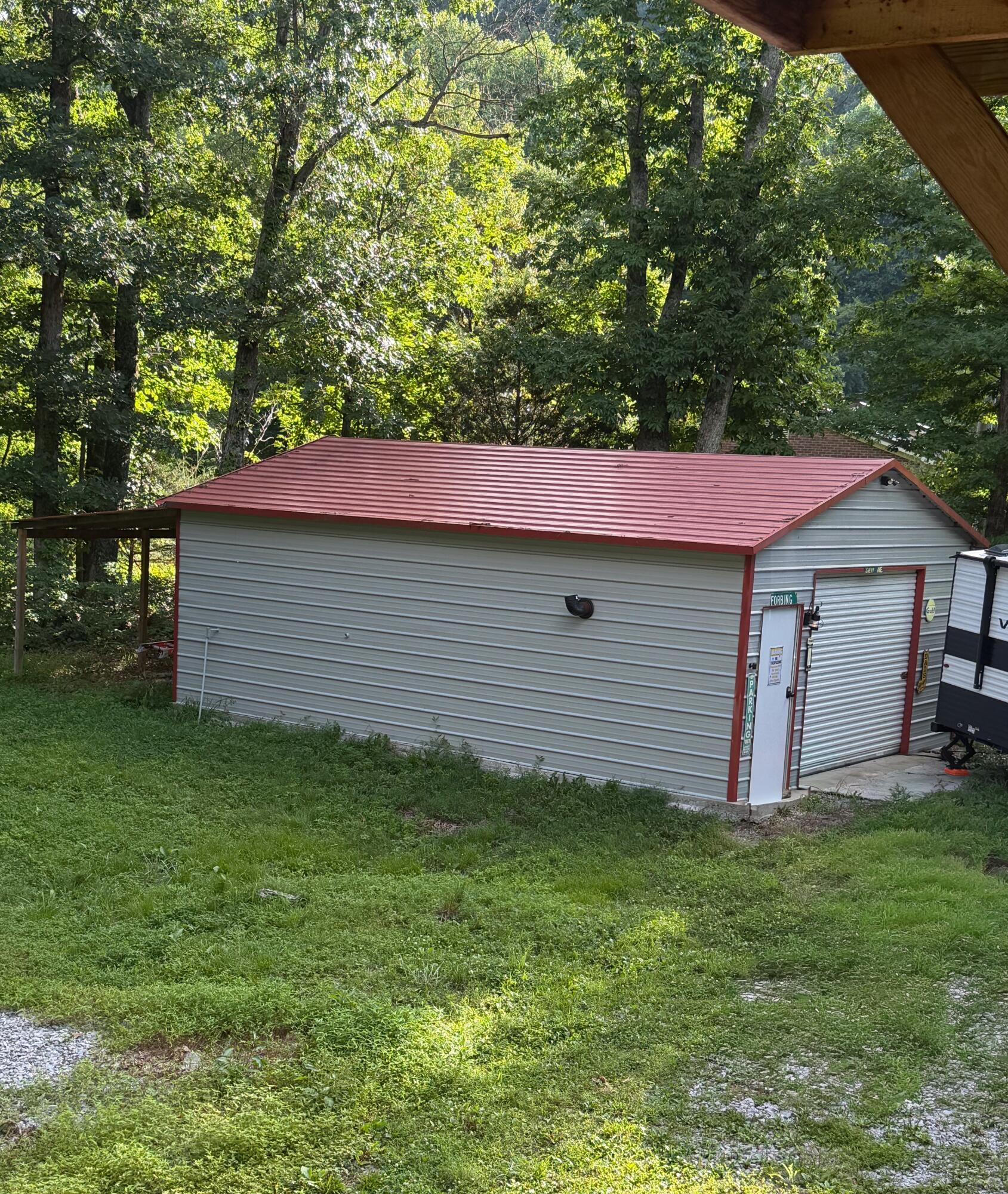 285 Von Linger Lane Property Photo 20