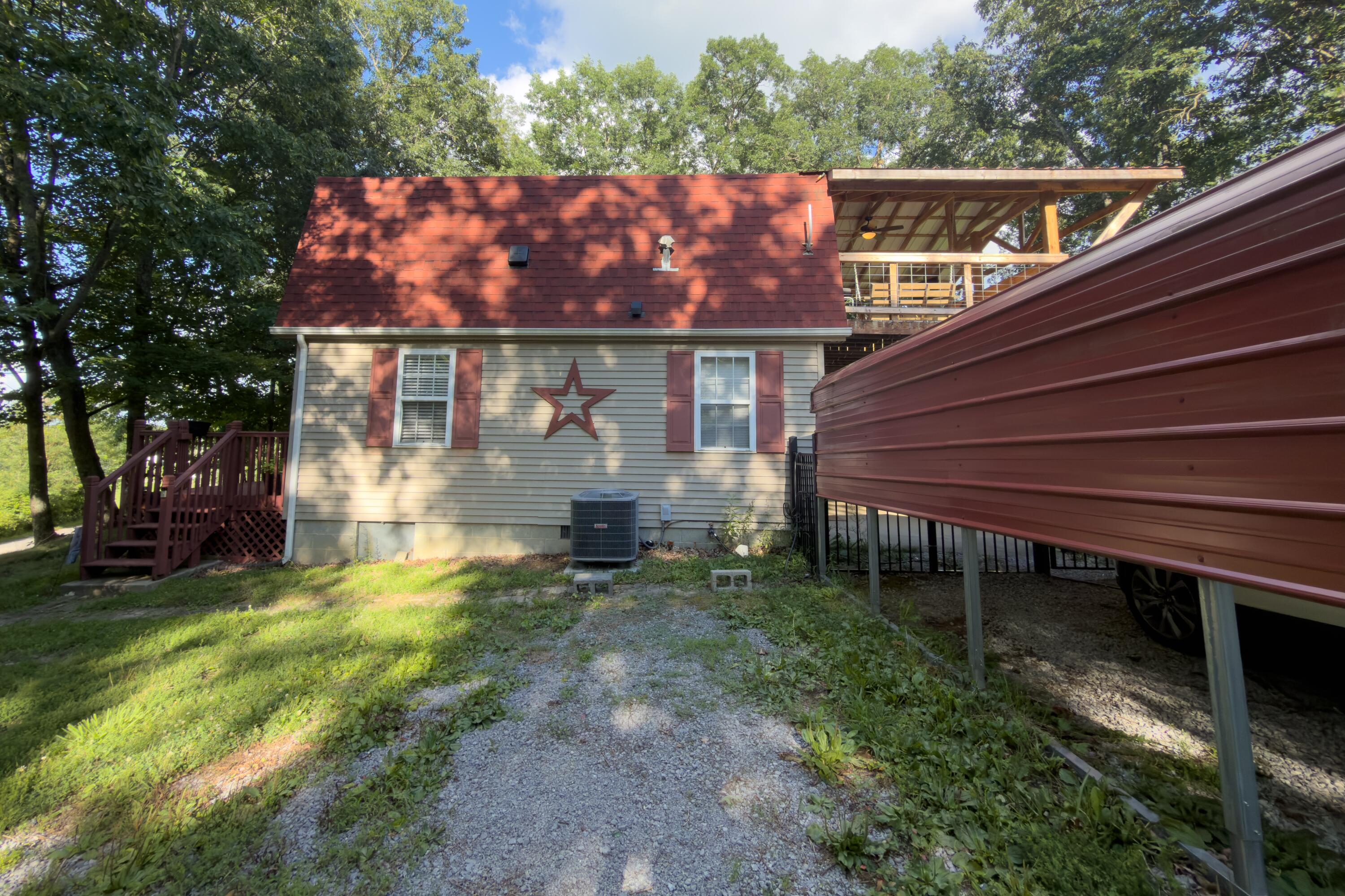 285 Von Linger Lane Property Photo 31