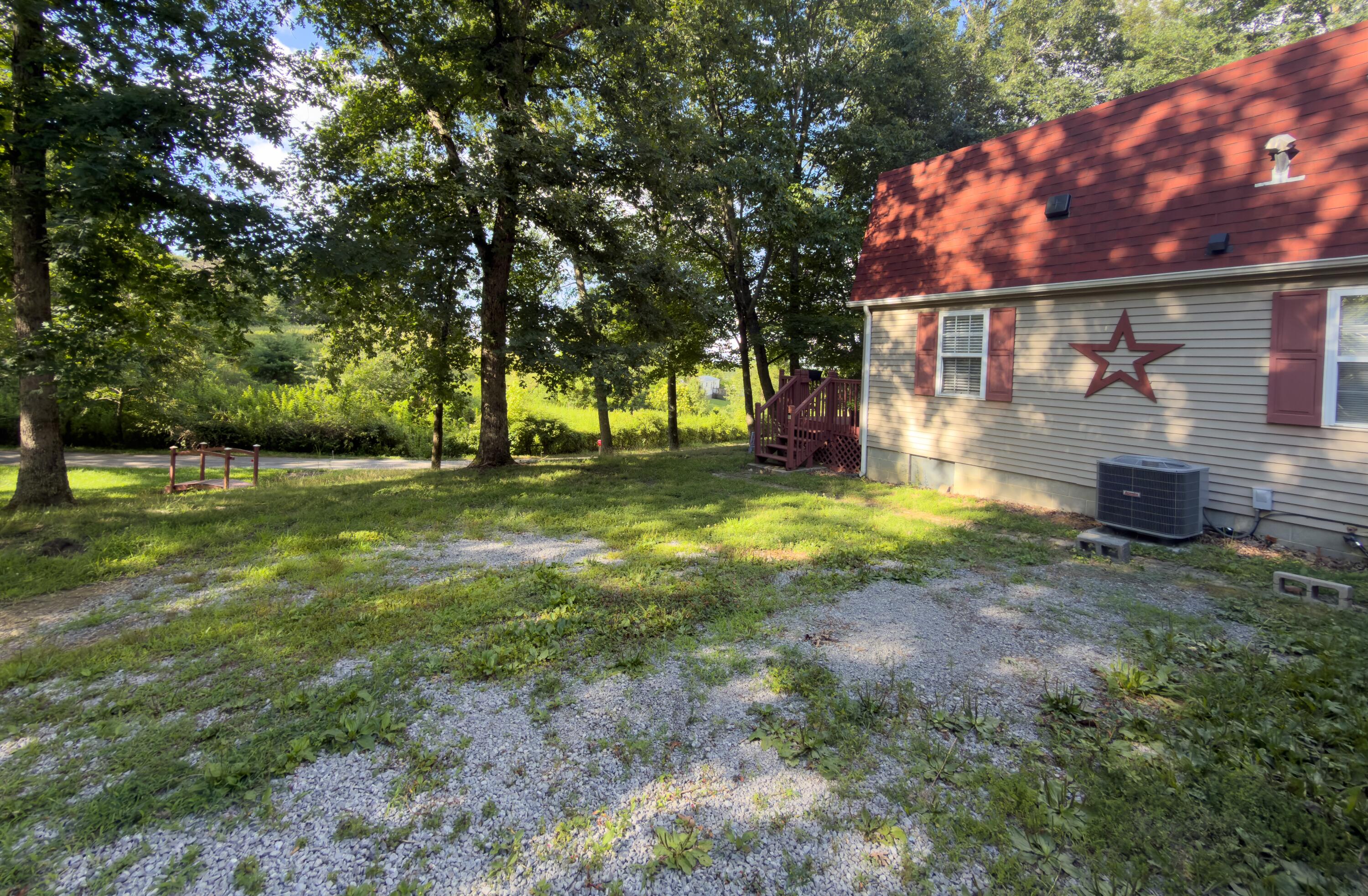 285 Von Linger Lane Property Photo 32