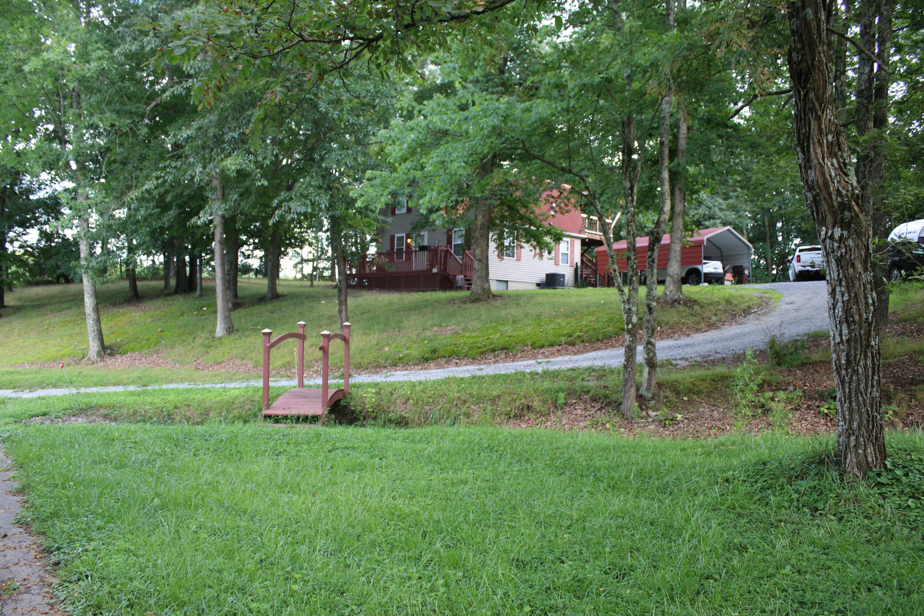 285 Von Linger Lane Property Photo 37