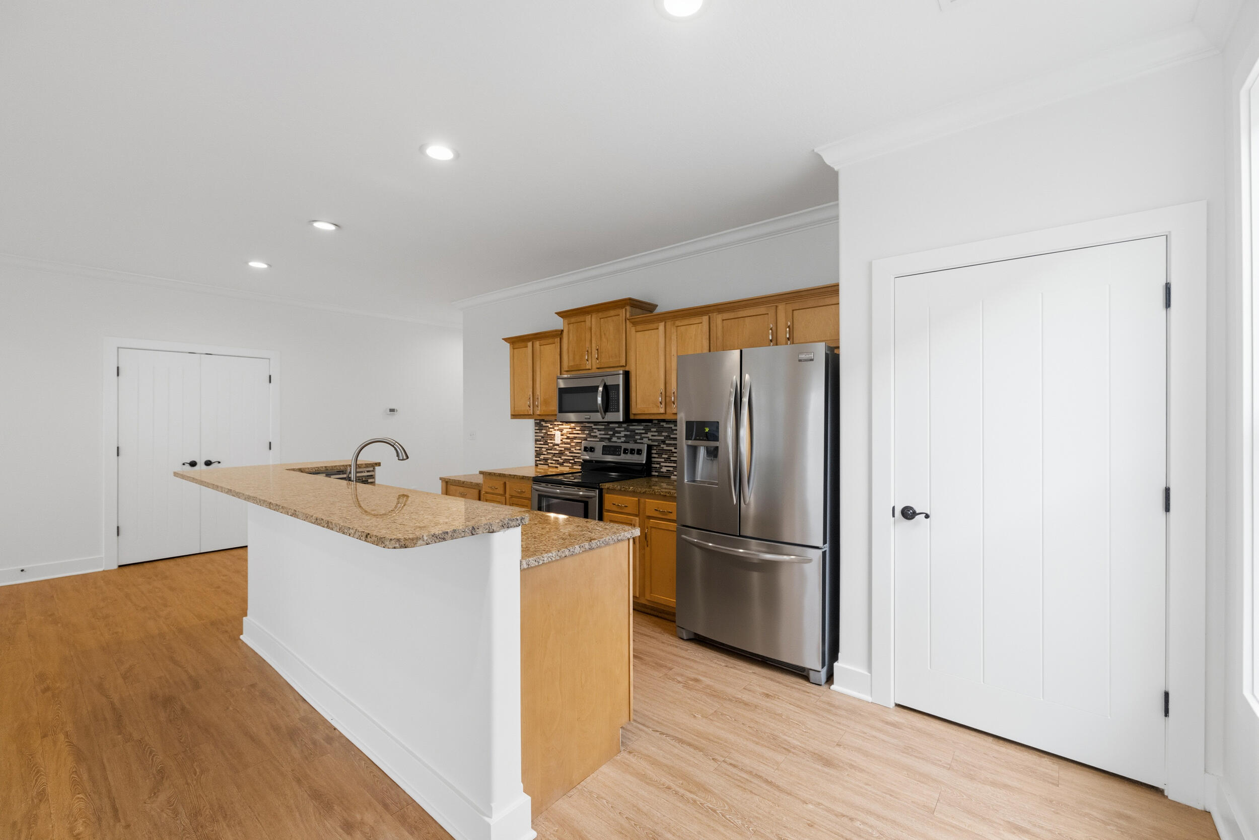370 Persimmon Way Property Photo 15