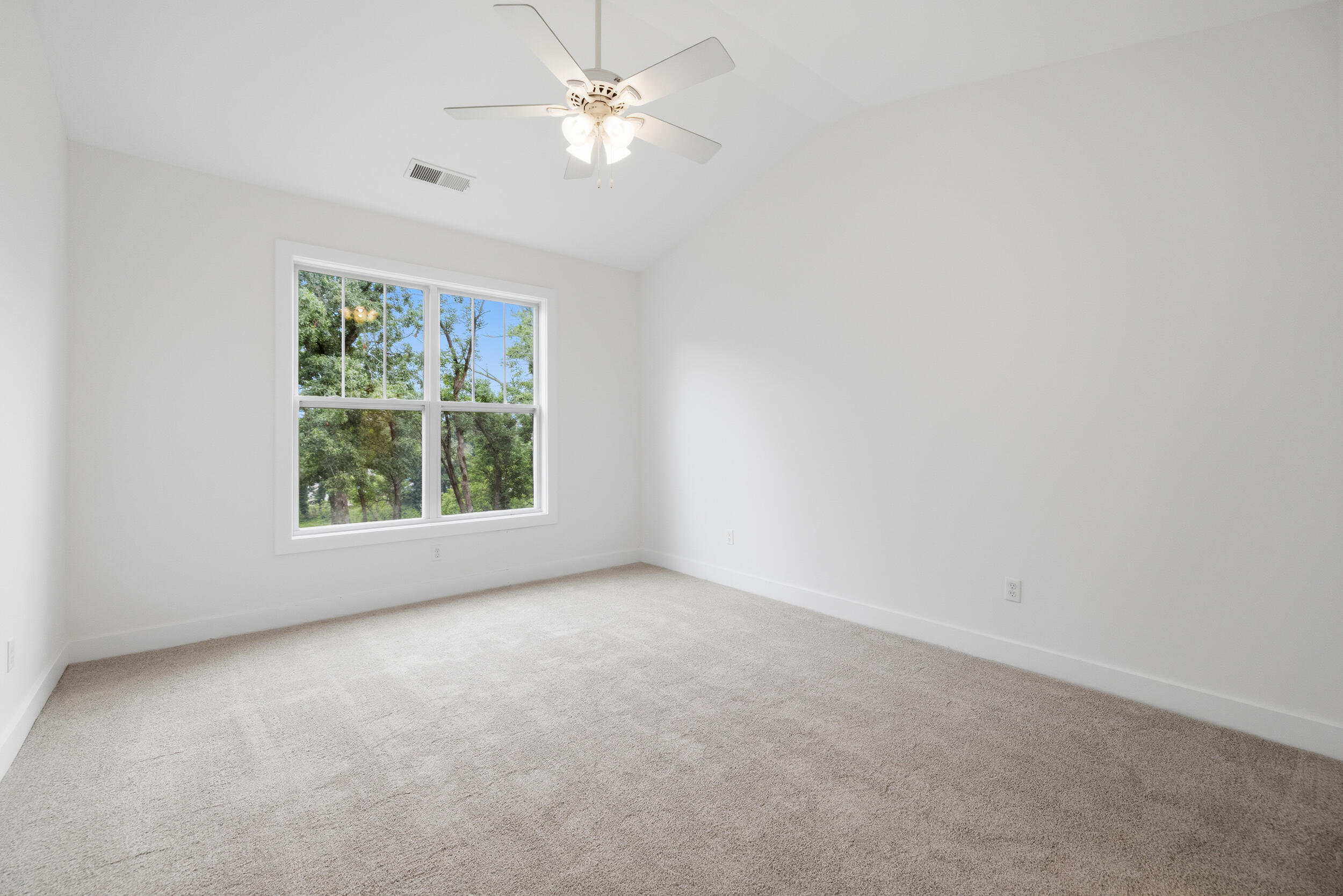 370 Persimmon Way Property Photo 26