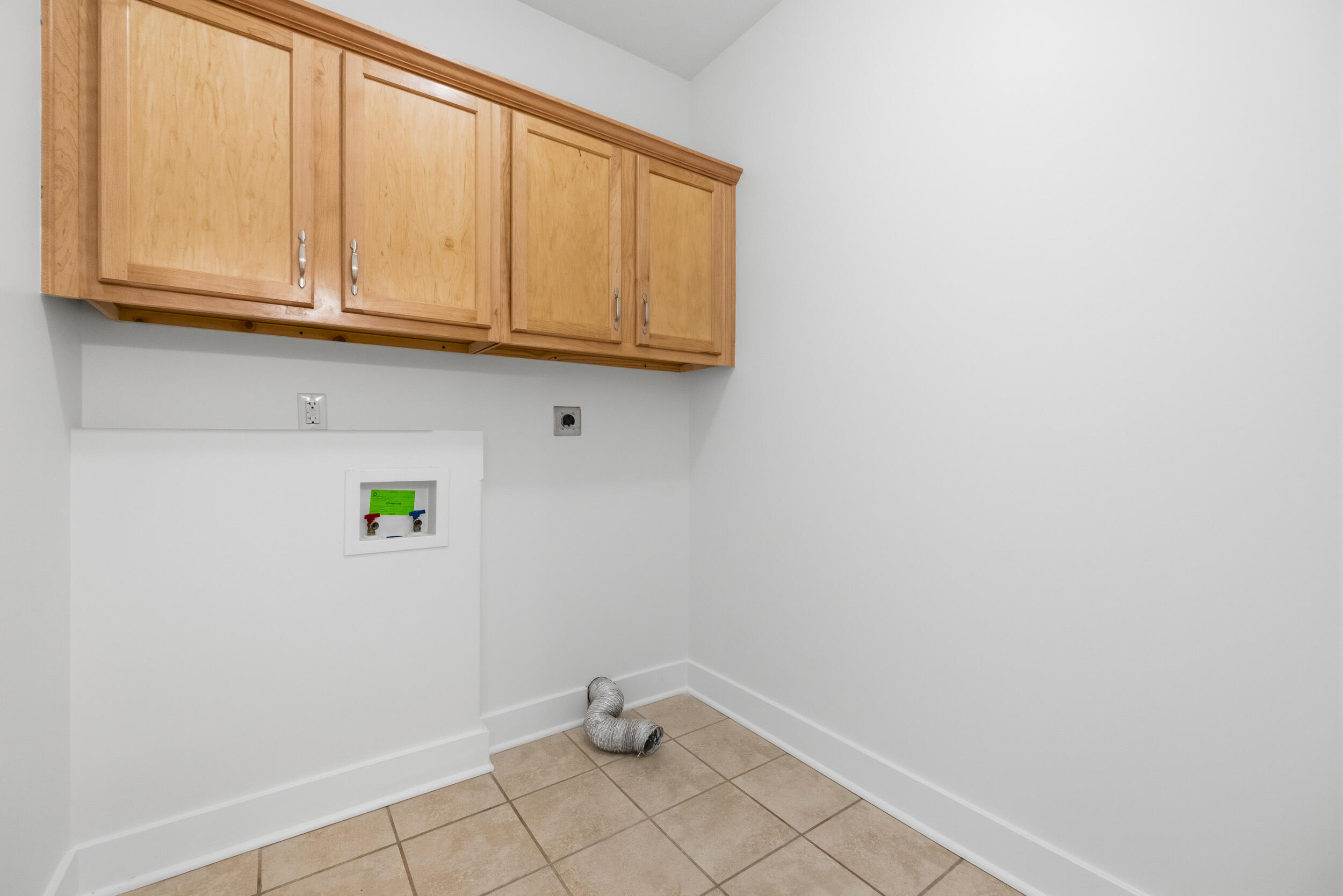 370 Persimmon Way Property Photo 31