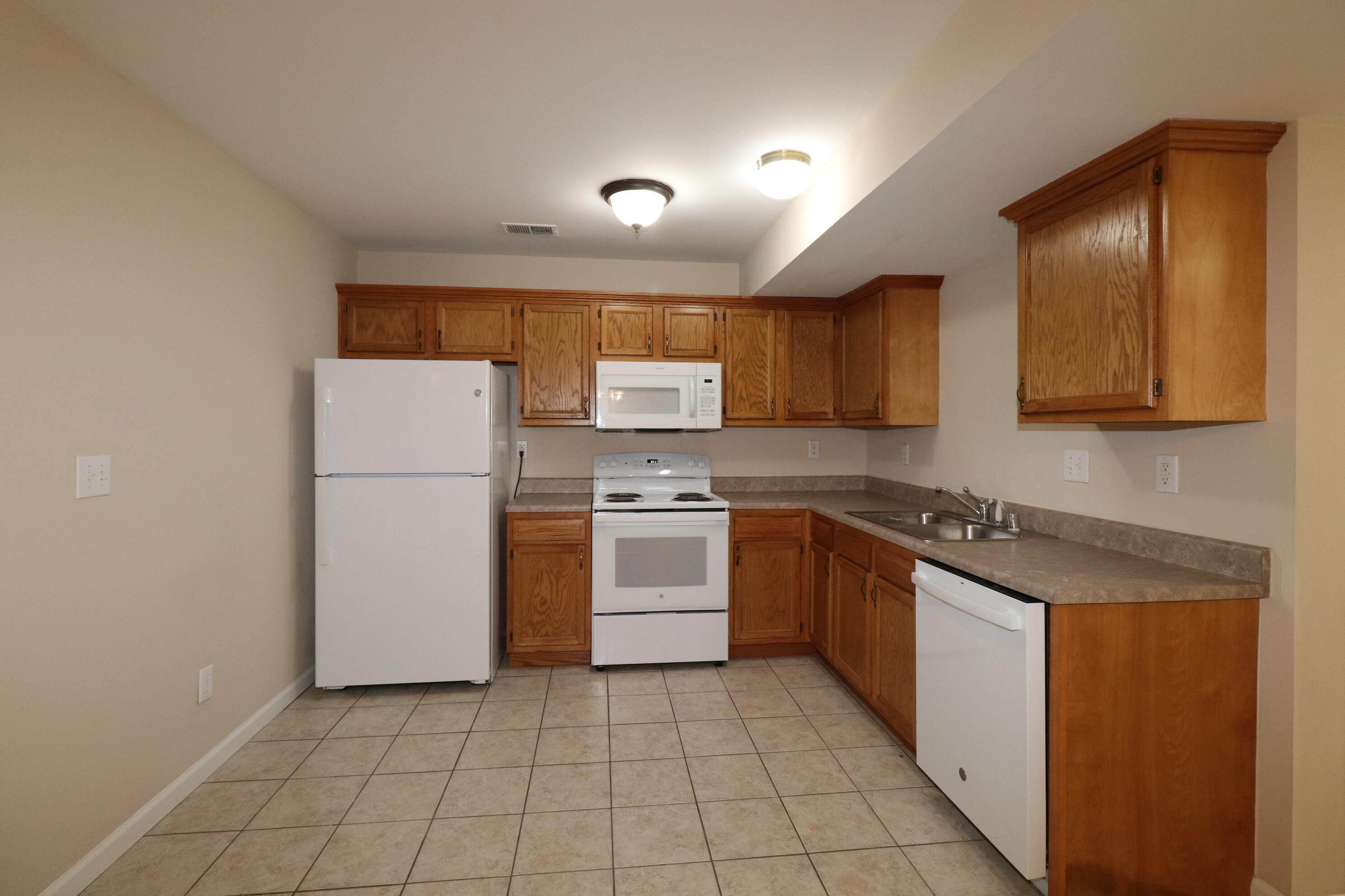 403 John Sutherland Drive Property Photo 4