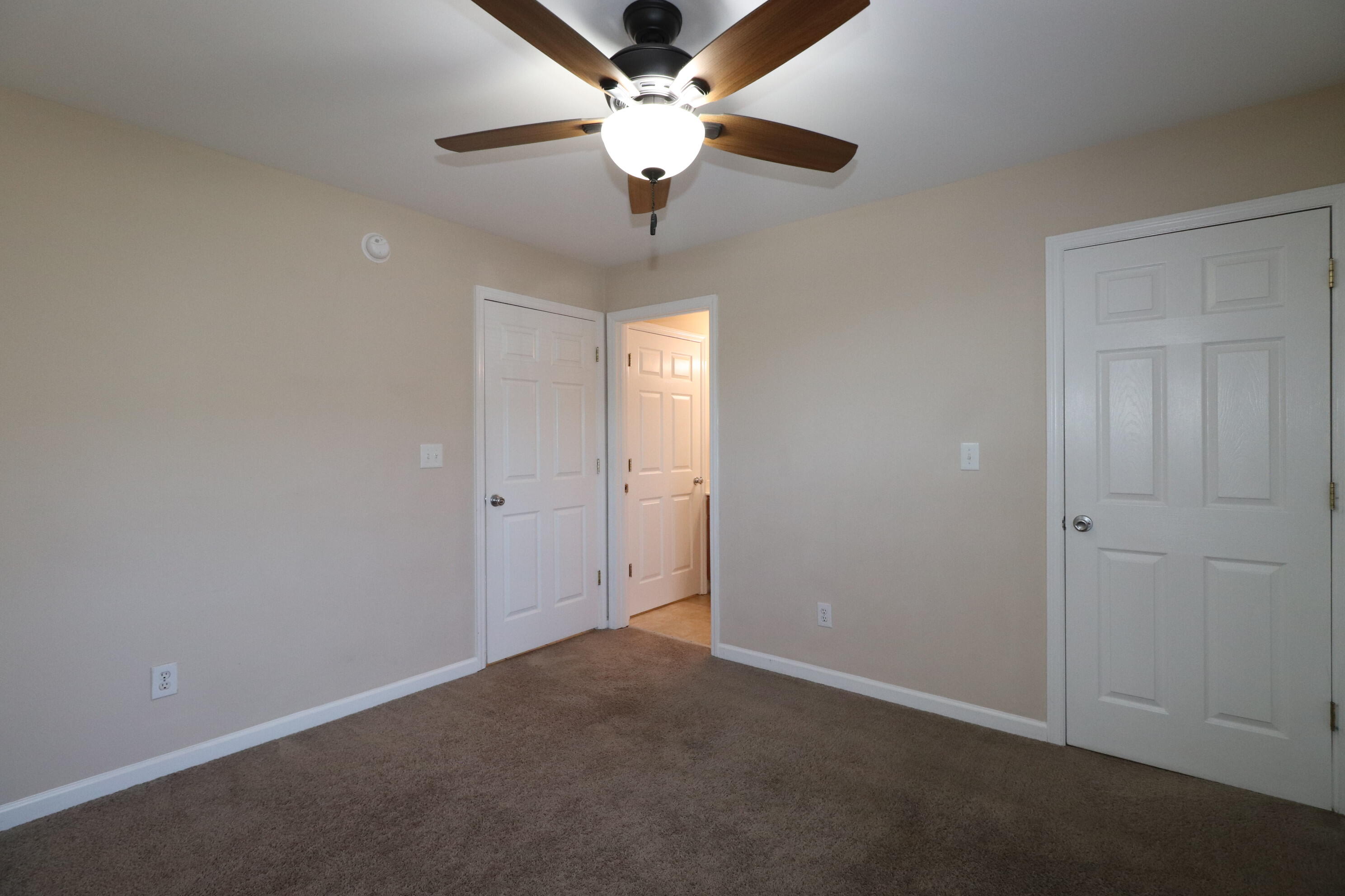 403 John Sutherland Drive Property Photo 9