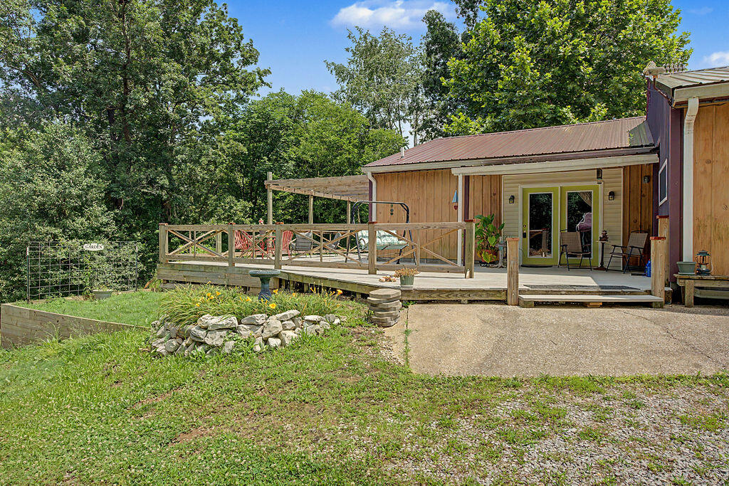 790 Ky-181 Property Photo 5