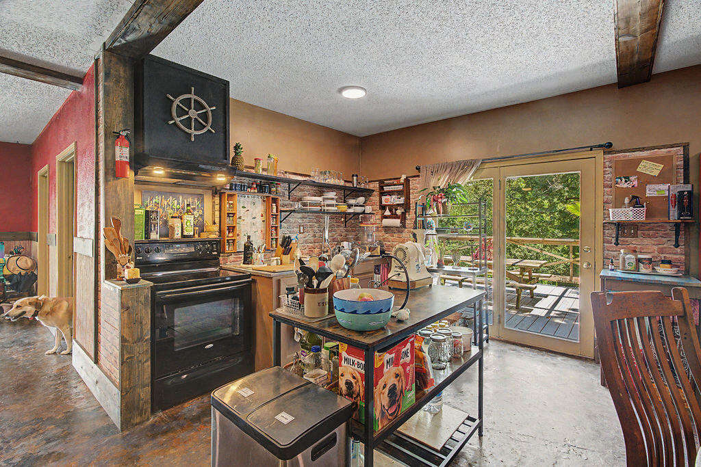 790 Ky-181 Property Photo 10