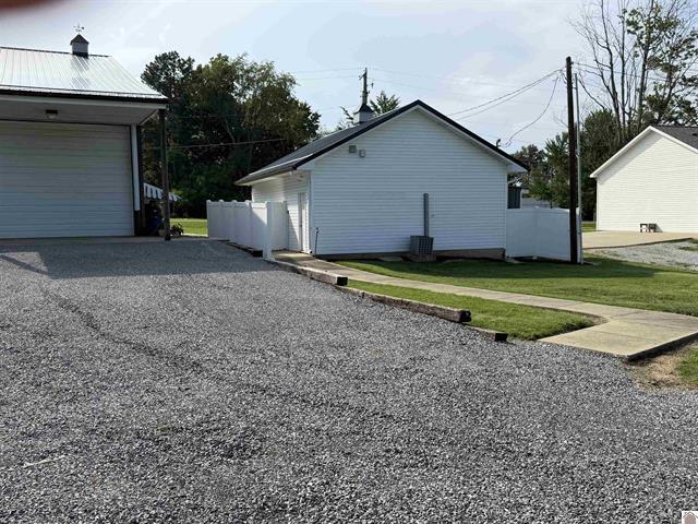 817 Broadway Street Property Photo 42