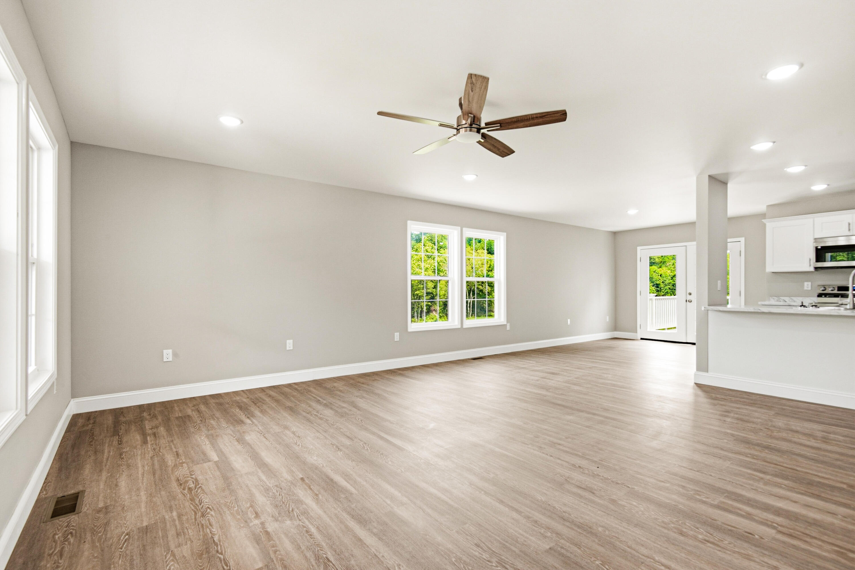 69 Whispering Oaks Lane Property Photo 17